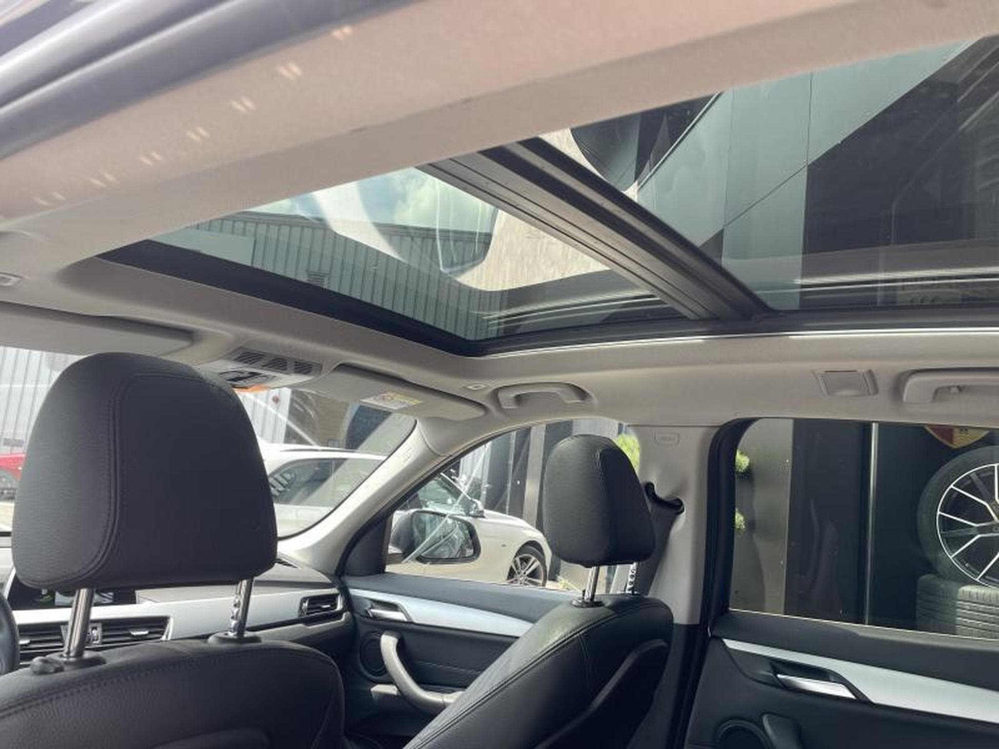 BMW X1 X1 sDrive18i 1.5L 140ch /Advantage/Camera/Sièges chauffants/ (2018) - Foto 7