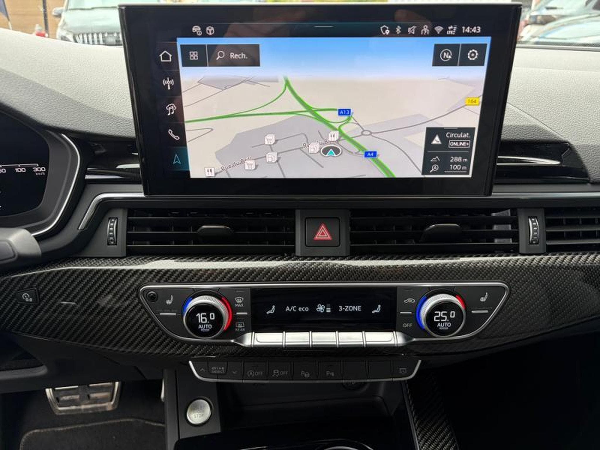 Audi A5 Sportback S-Line 2.0 45 TFSI 265ch /Attelage/Camera/Sièges é (2024) - Photo 9