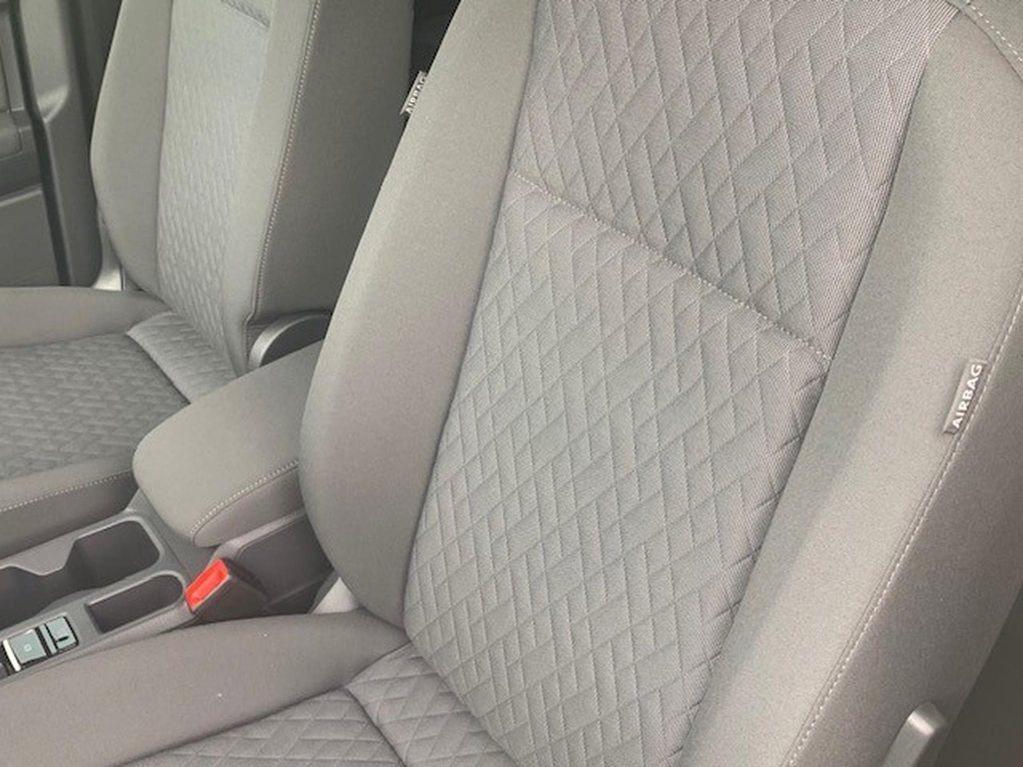 VW Caddy EDITION 1.5TSI PHEV 150CV DSG6 (2026) - Photo 2