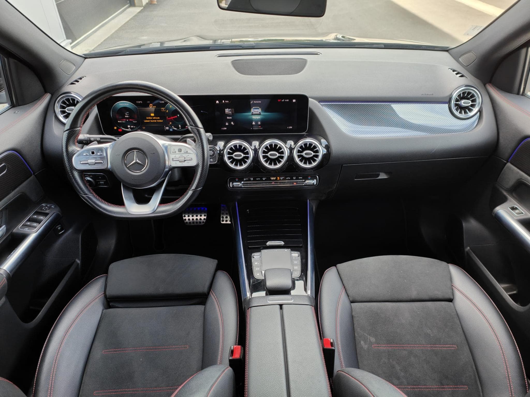 Mercedes GLA 200 GLA 200 7G-DCT PACK AMG CARPLAY GPS SIEGE CHAUFFANTS (2021) - Foto 7