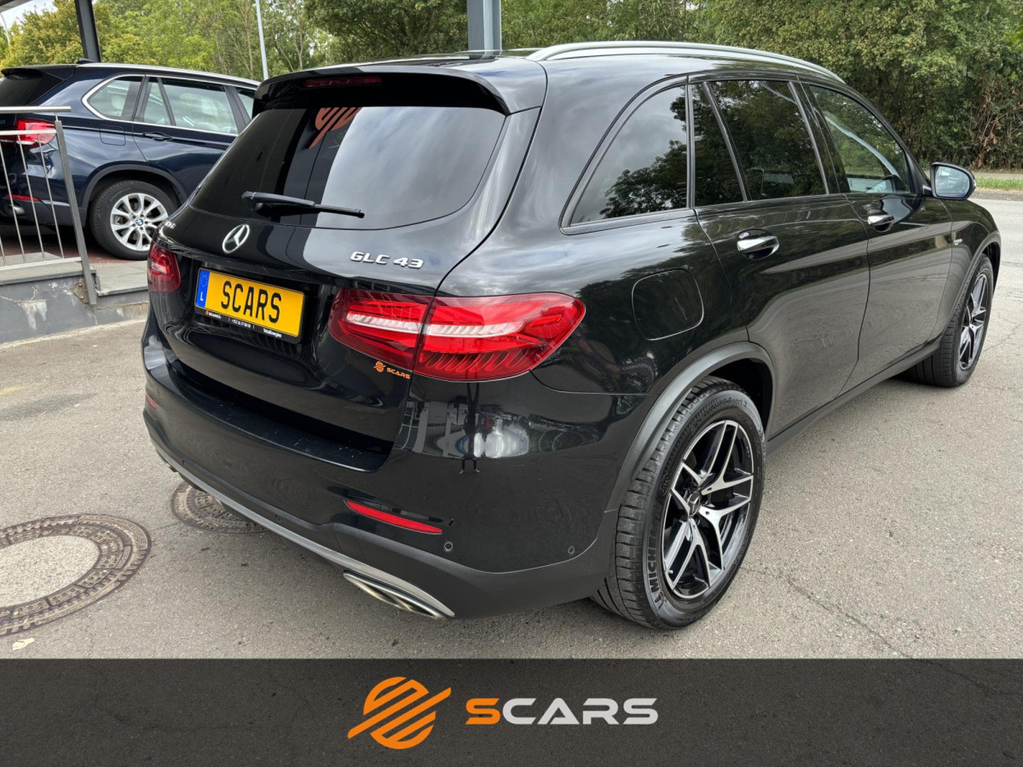 Mercedes GLC 43 AMG Bi-Turbo 4Matic 367cv Night Pack (2018) - Foto 4