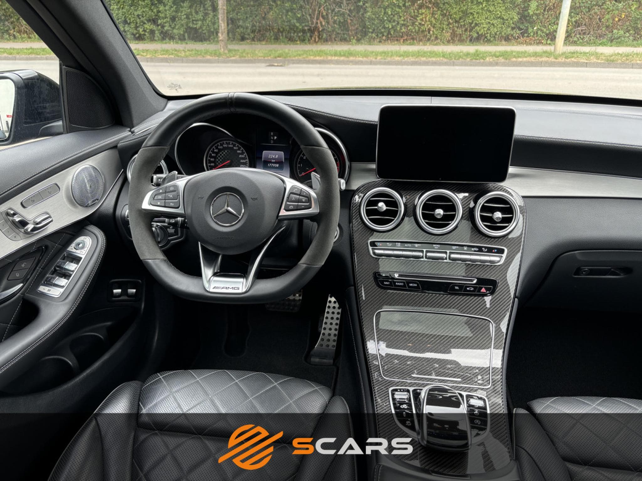 Mercedes GLC 43 AMG Bi-Turbo 4Matic 367cv Night Pack (2018) - Foto 12