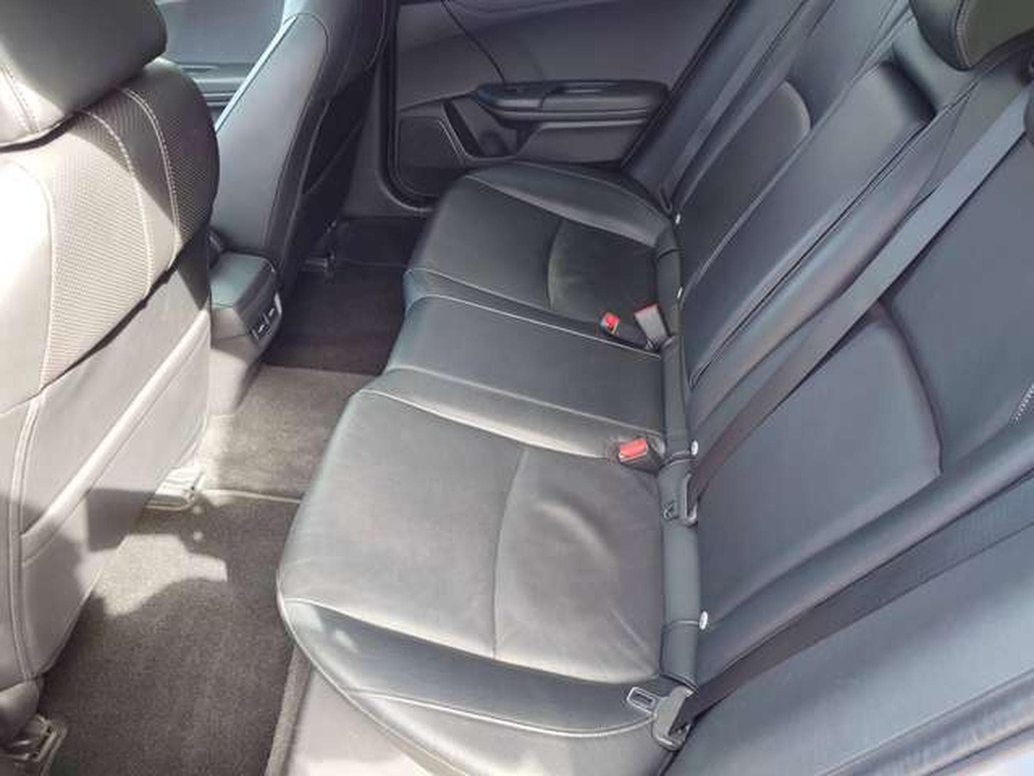 Honda Civic Civic 1.5 i-VTEC Prestige AUTOMATIQUE (2017) - Foto 9