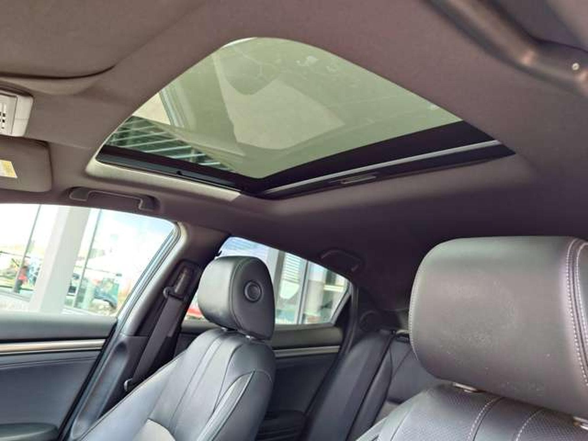 Honda Civic Civic 1.5 i-VTEC Prestige AUTOMATIQUE (2017) - Foto 10