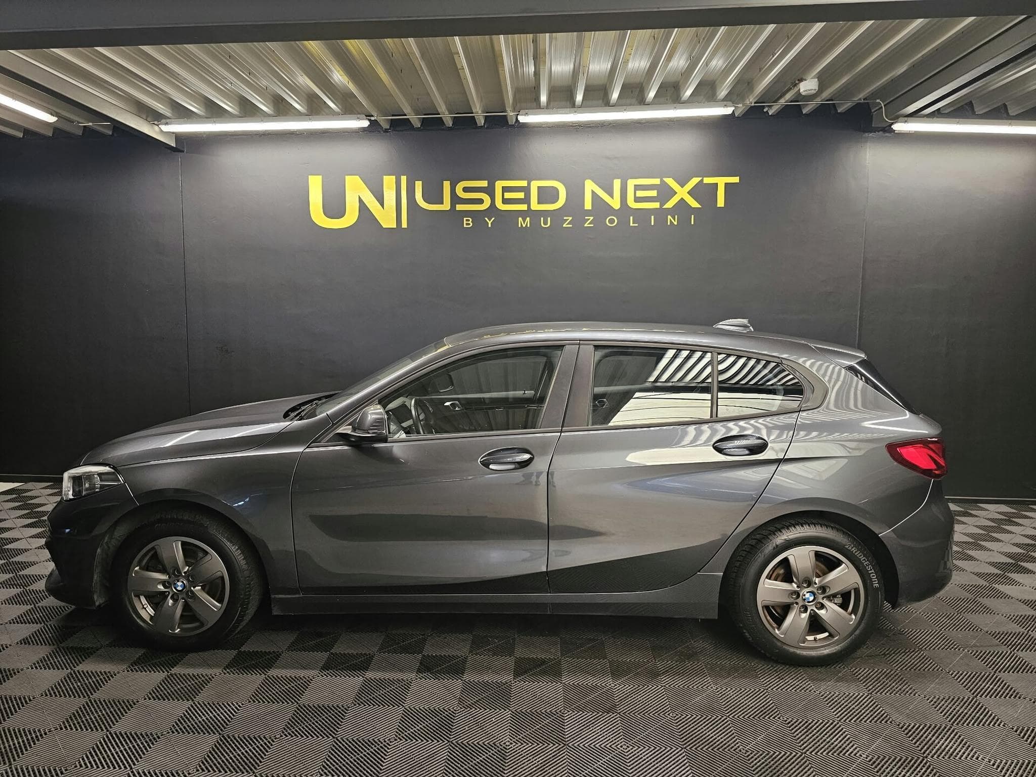 BMW 118 Business (2021) - Photo 5