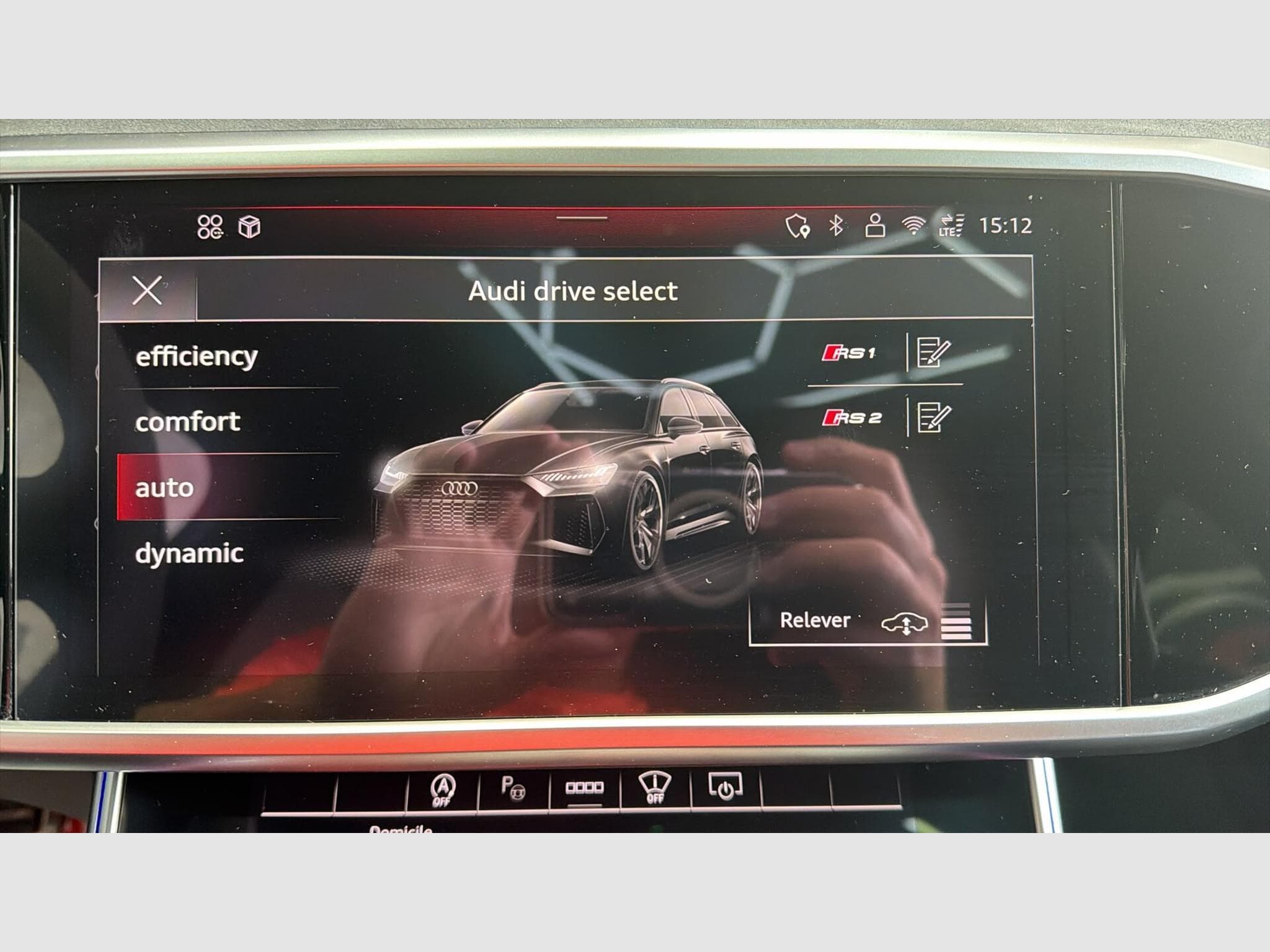 Audi RS6 4.0 V8 630cv PERFORMANCE PANO/360°/NAVI (2024) - Photo 8