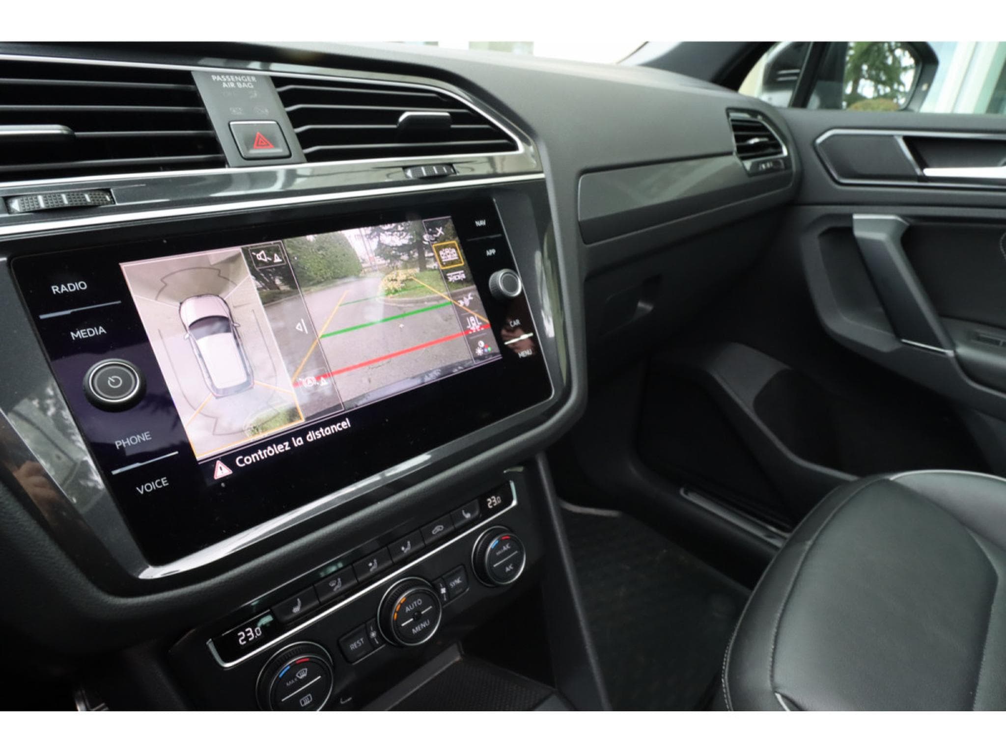 VW Tiguan 2.0/R-LINE/PANO/HUD/20/AHK/360°/4MOTION/LEDER (2018) - Foto 3