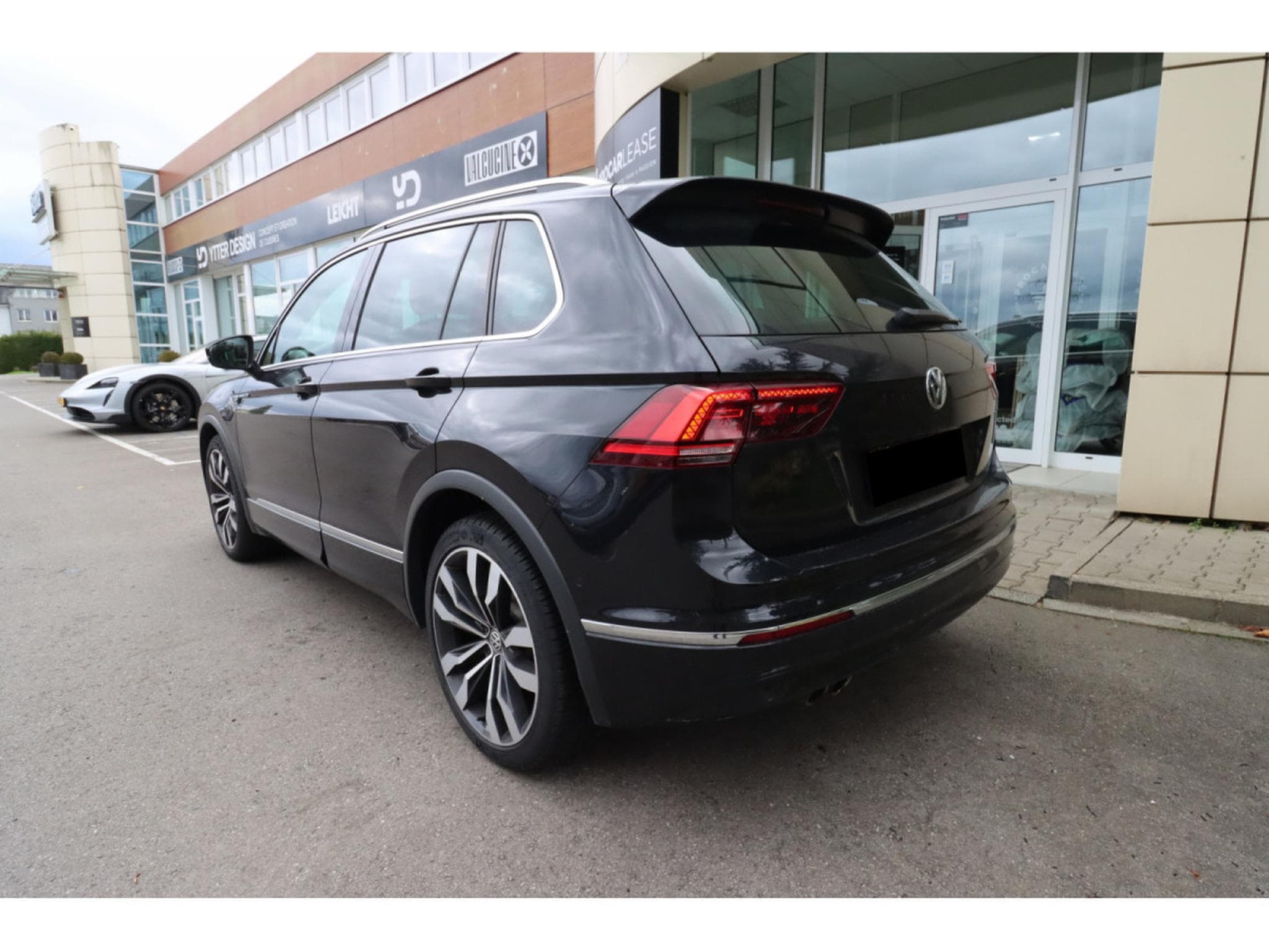 VW Tiguan 2.0/R-LINE/PANO/HUD/20/AHK/360°/4MOTION/LEDER (2018) - Foto 14