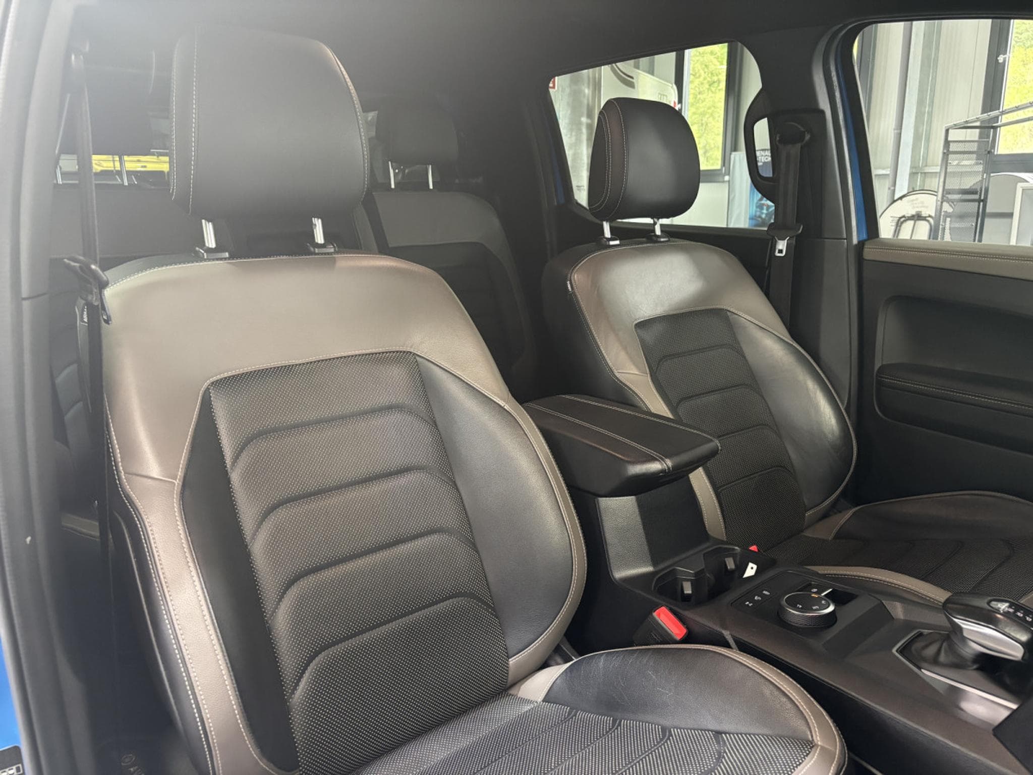 VW Amarok 3.0 V6 Aventura (2023) - Photo 11