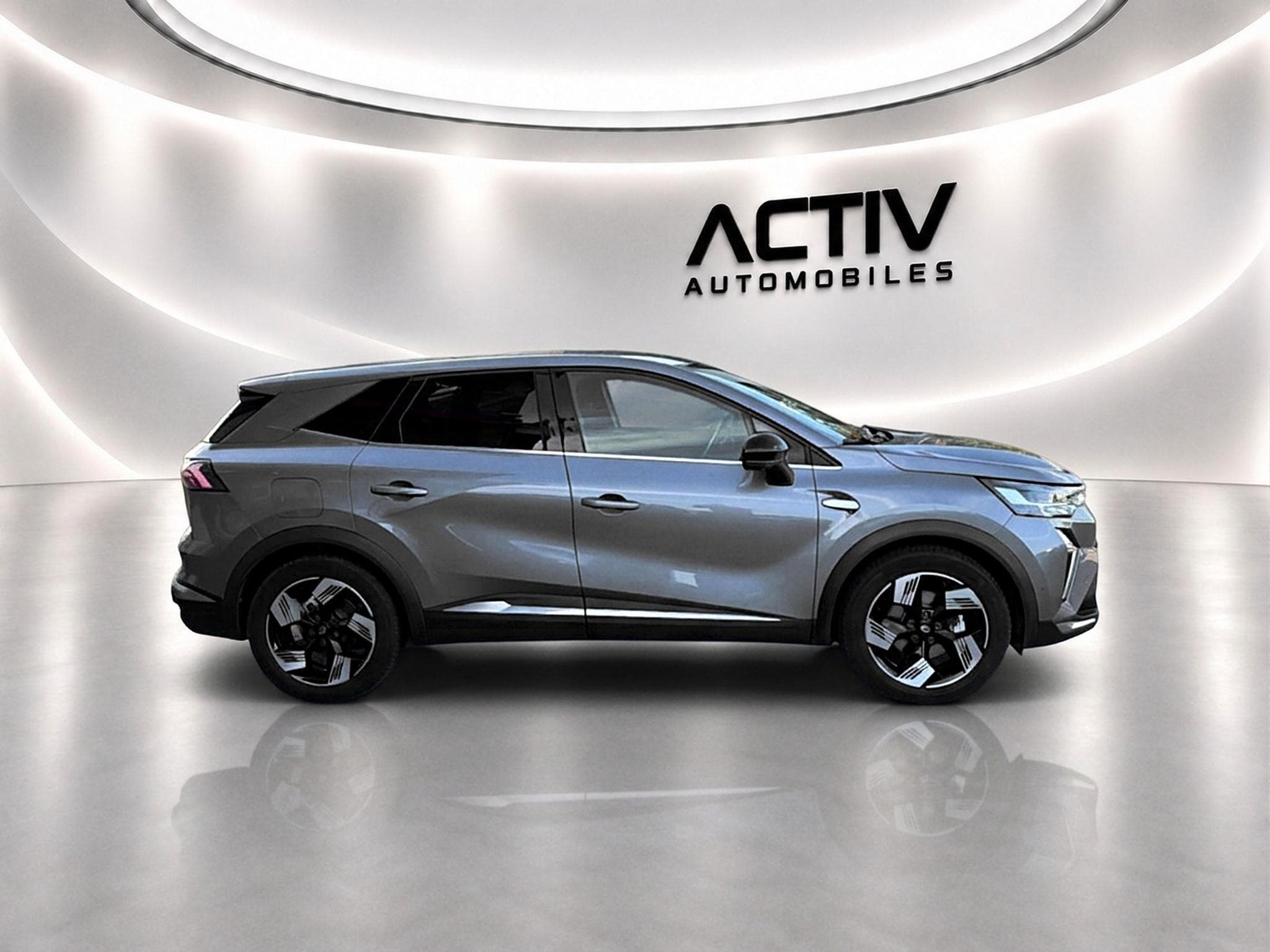 Renault SYMBIOZ 1.6 E-TECH FULL HYBRID 145 ICONIC (2025) - Foto 8