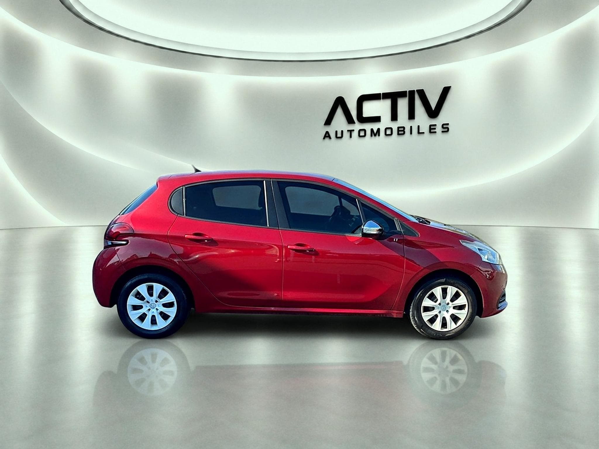 Peugeot 208 1.0 VTI LIKE 5P (2015) - Photo 8