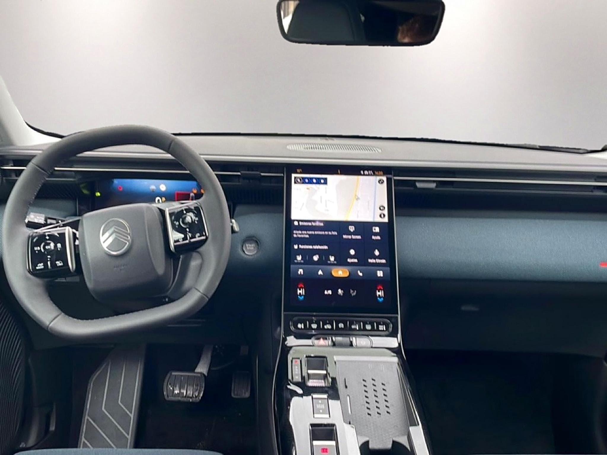 Citroën C5 AIRCROSS 1.2 HYBRIDE 145 PLUS BOITE AUTOMATIQUE (2026) - Photo 10