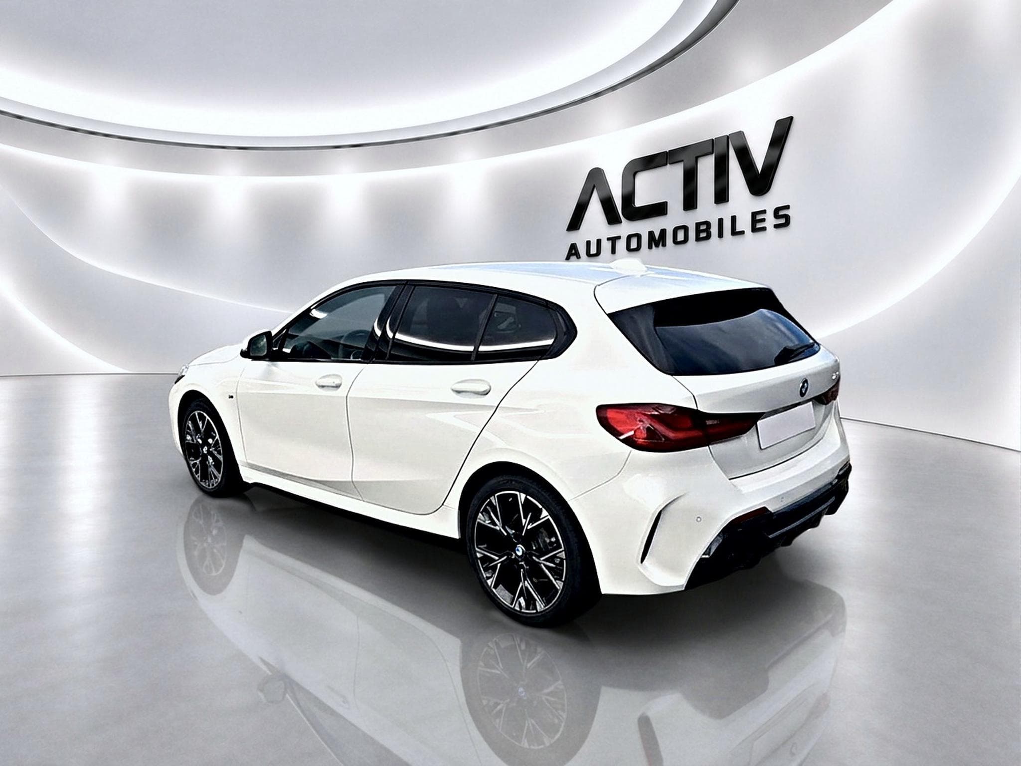 Bmw SERIE 1 (F70) 120DA 163 M SPORT DESIGN DKG7 (2025) - Photo 5