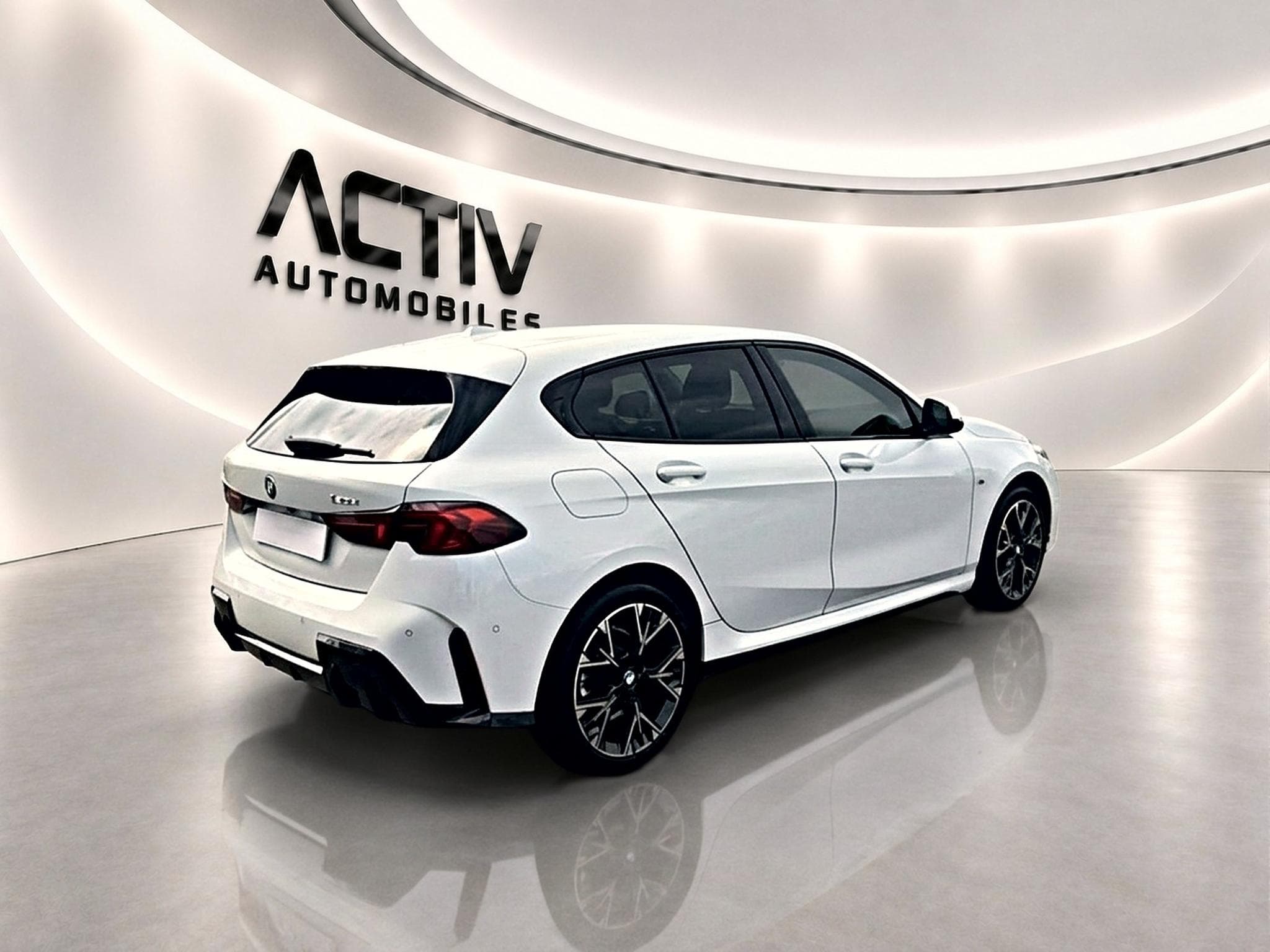 Bmw SERIE 1 (F70) 120DA 163 M SPORT DESIGN DKG7 (2025) - Photo 7