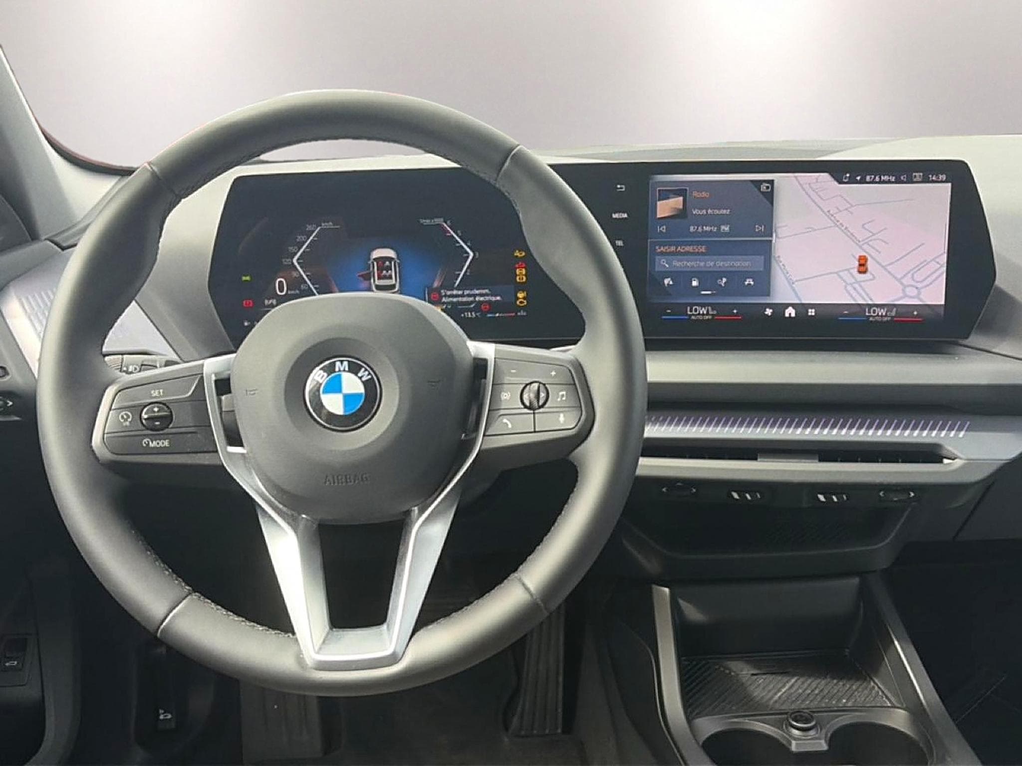 Bmw SERIE 1 (F70) 120DA 163 M SPORT DESIGN DKG7 (2025) - Photo 10