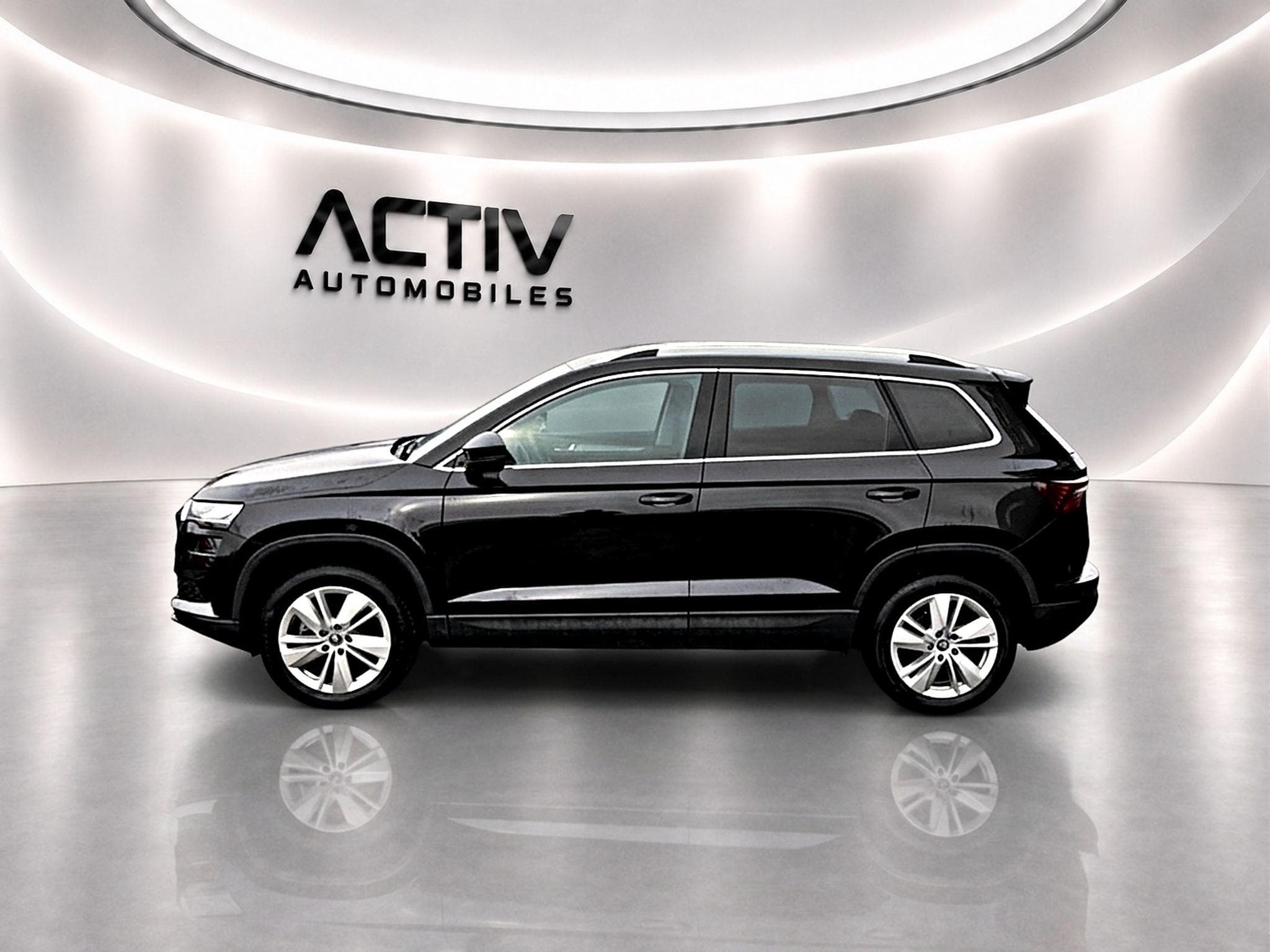 Skoda KAROQ 1.5 TSI 150 SELECTION DSG7 (2025) - Foto 4