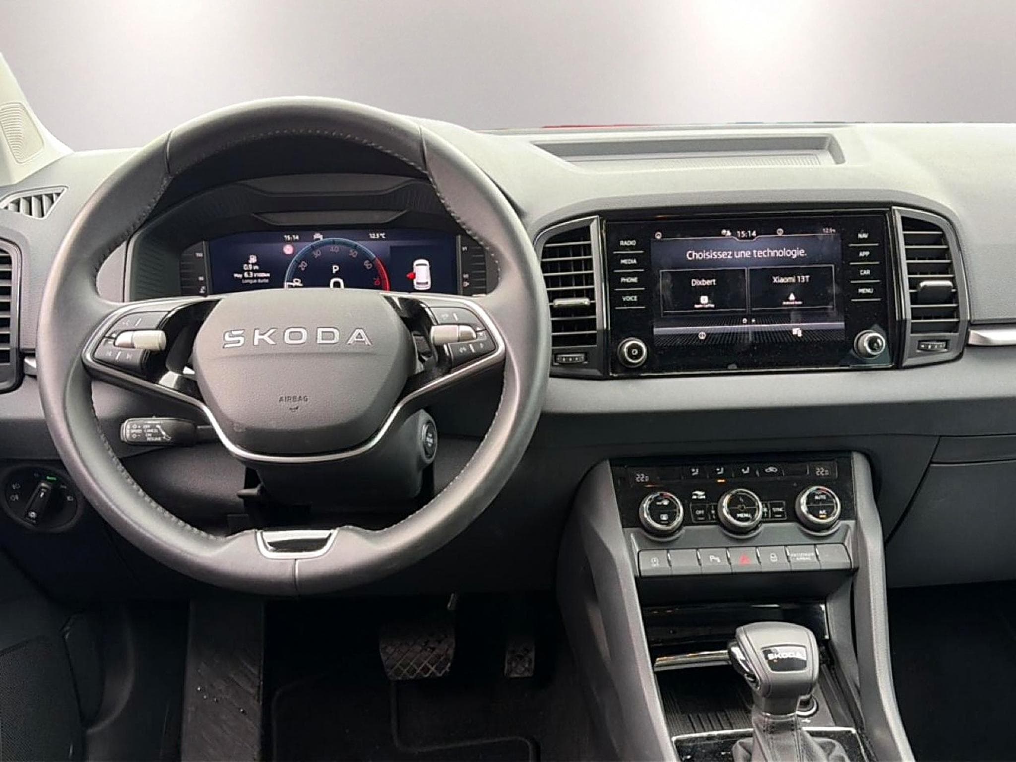 Skoda KAROQ 1.5 TSI 150 SELECTION DSG7 (2025) - Foto 10