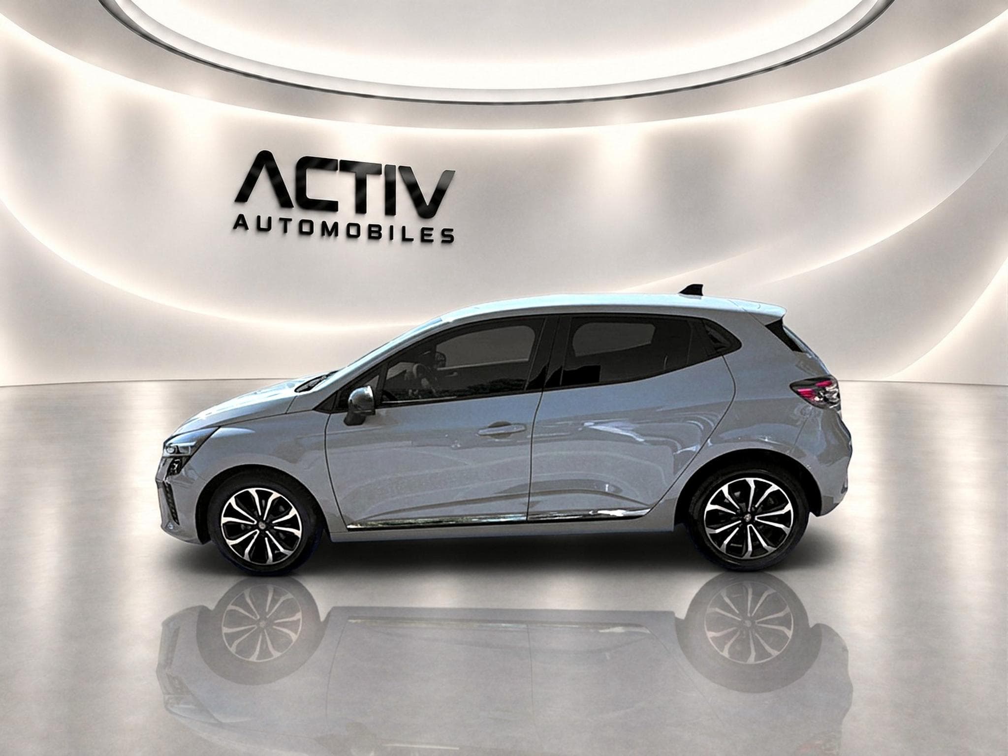Renault Clio 1.0 TCE 90 TECHNO (2025) - Photo 4