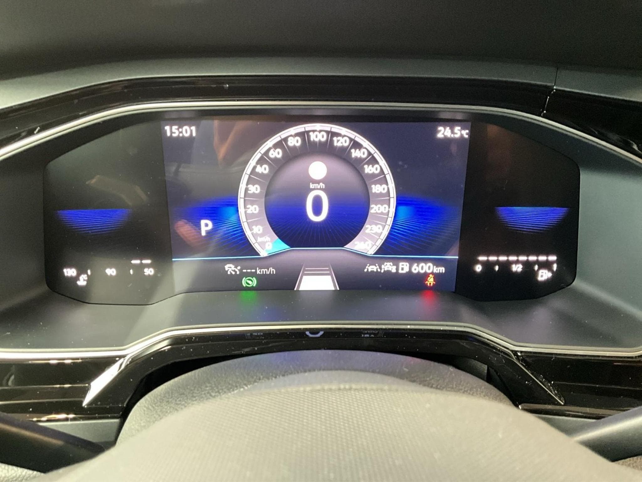 VW Polo R-Line+DSG+P.Assistance+P.Lumiere+Air-Care-Climatronic (2025) - Photo 11