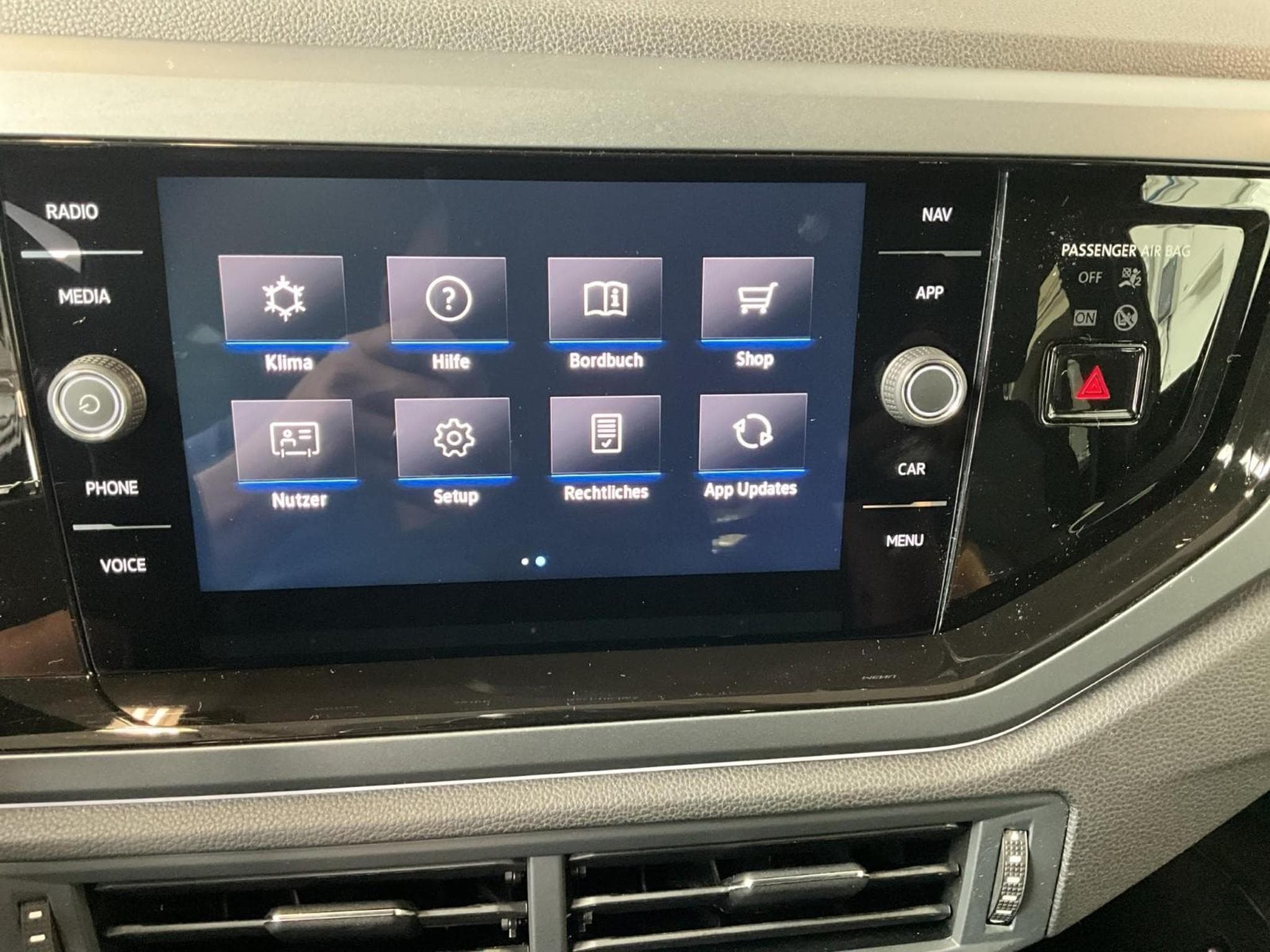 VW Polo R-Line+DSG+P.Assistance+P.Lumiere+Air-Care-Climatronic (2025) - Photo 18