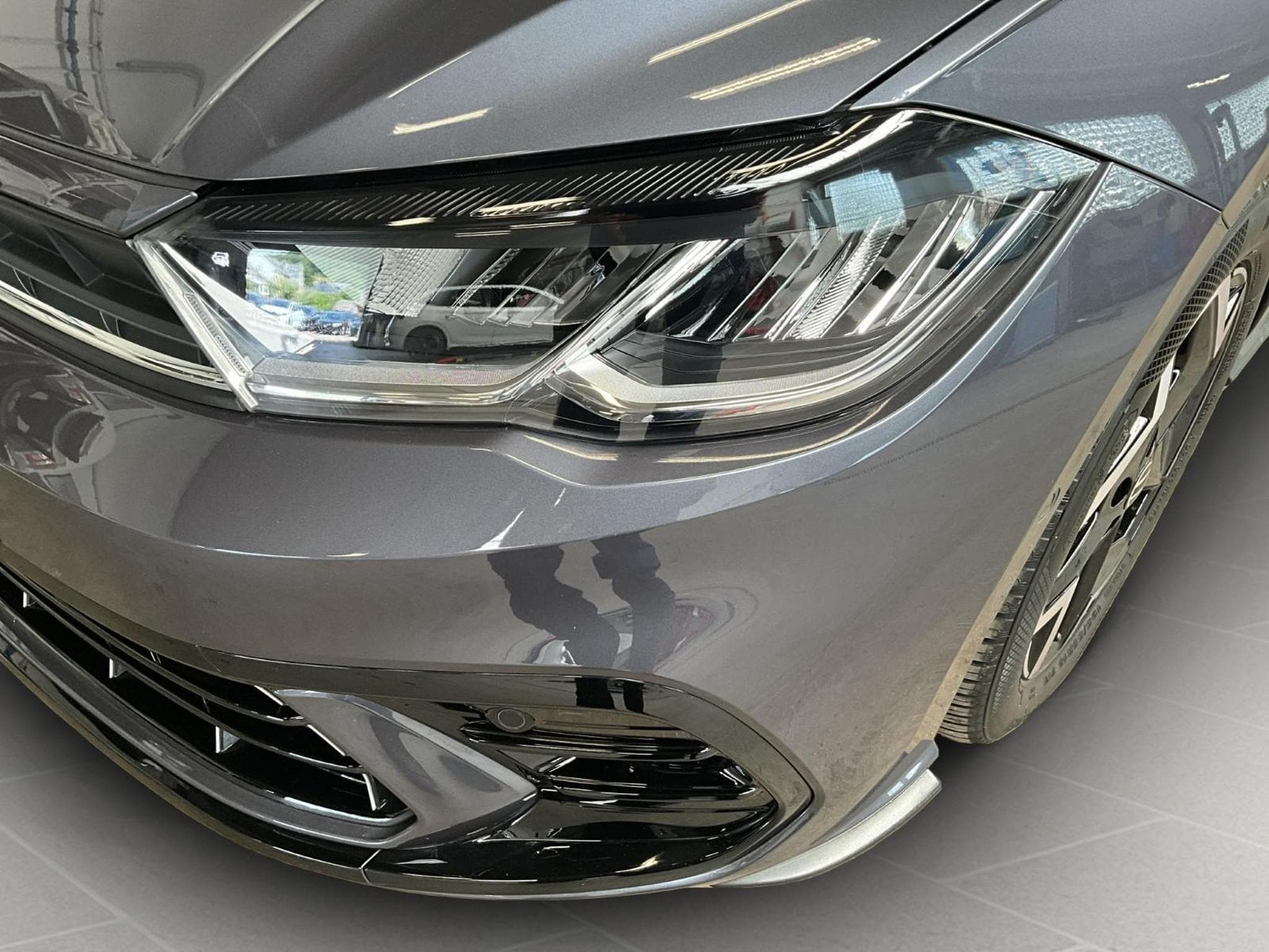 VW Polo R-Line+DSG+P.Assistance+P.Lumiere+Air-Care-Climatronic (2025) - Photo 17