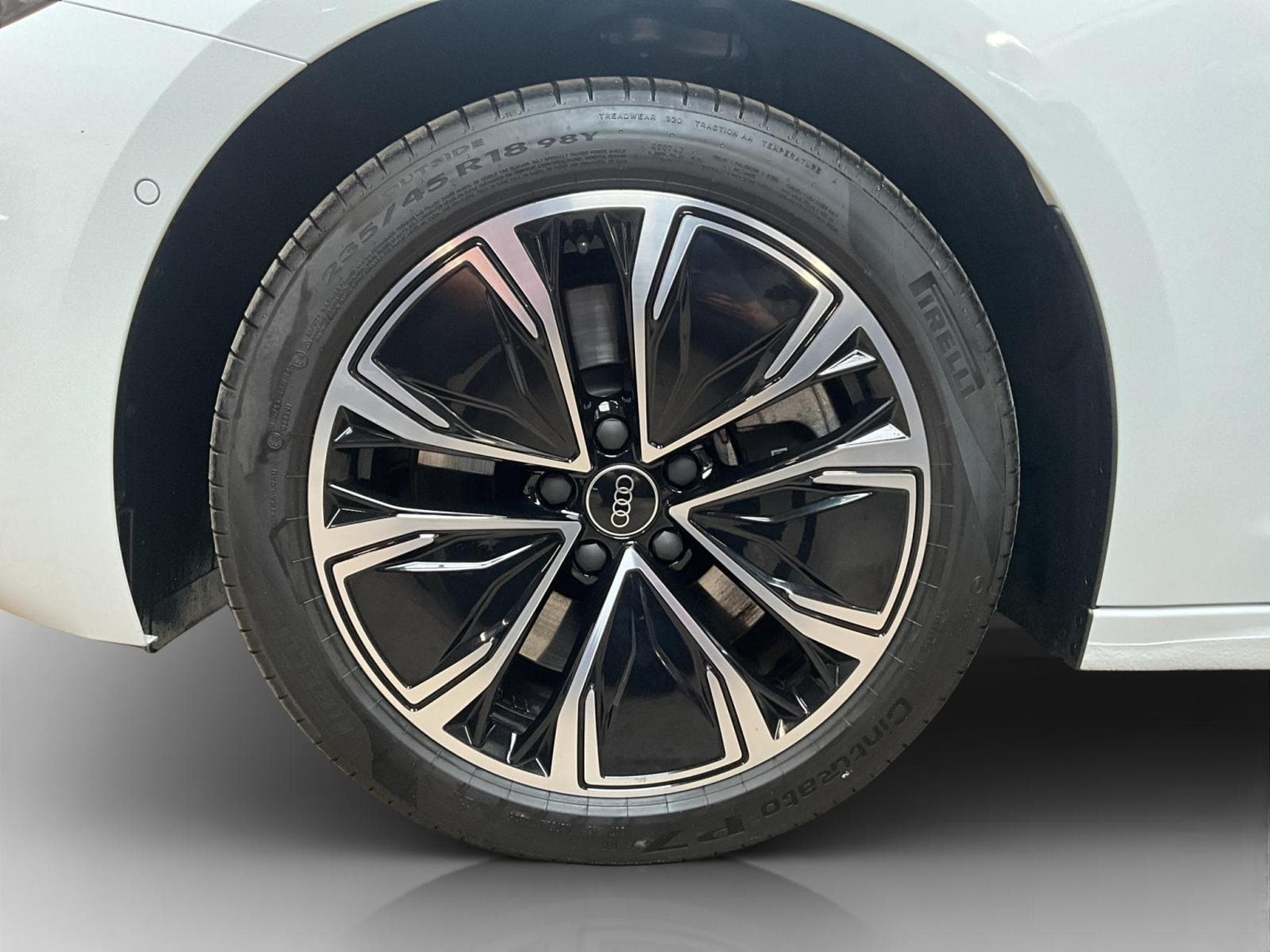 Audi A5 Avant+PHEV+Quattro+S-Tronic+Tech-Plus+P.Business+LED+NAVI (2026) - Photo 8