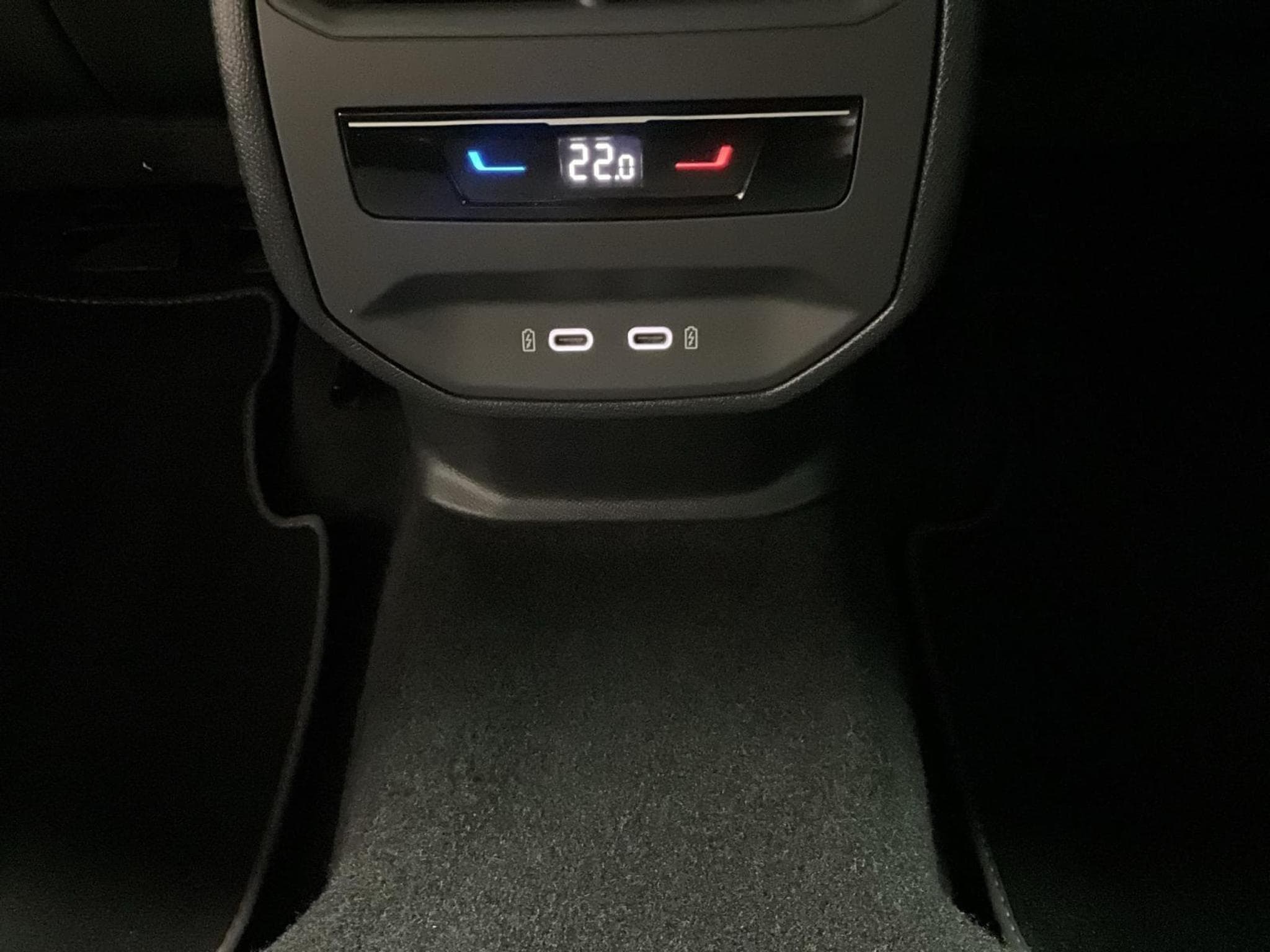 Cupra Leon Pure-Performance+DSG+Sennheiser+AHK+Dynamic-Design (2025) - Foto 23