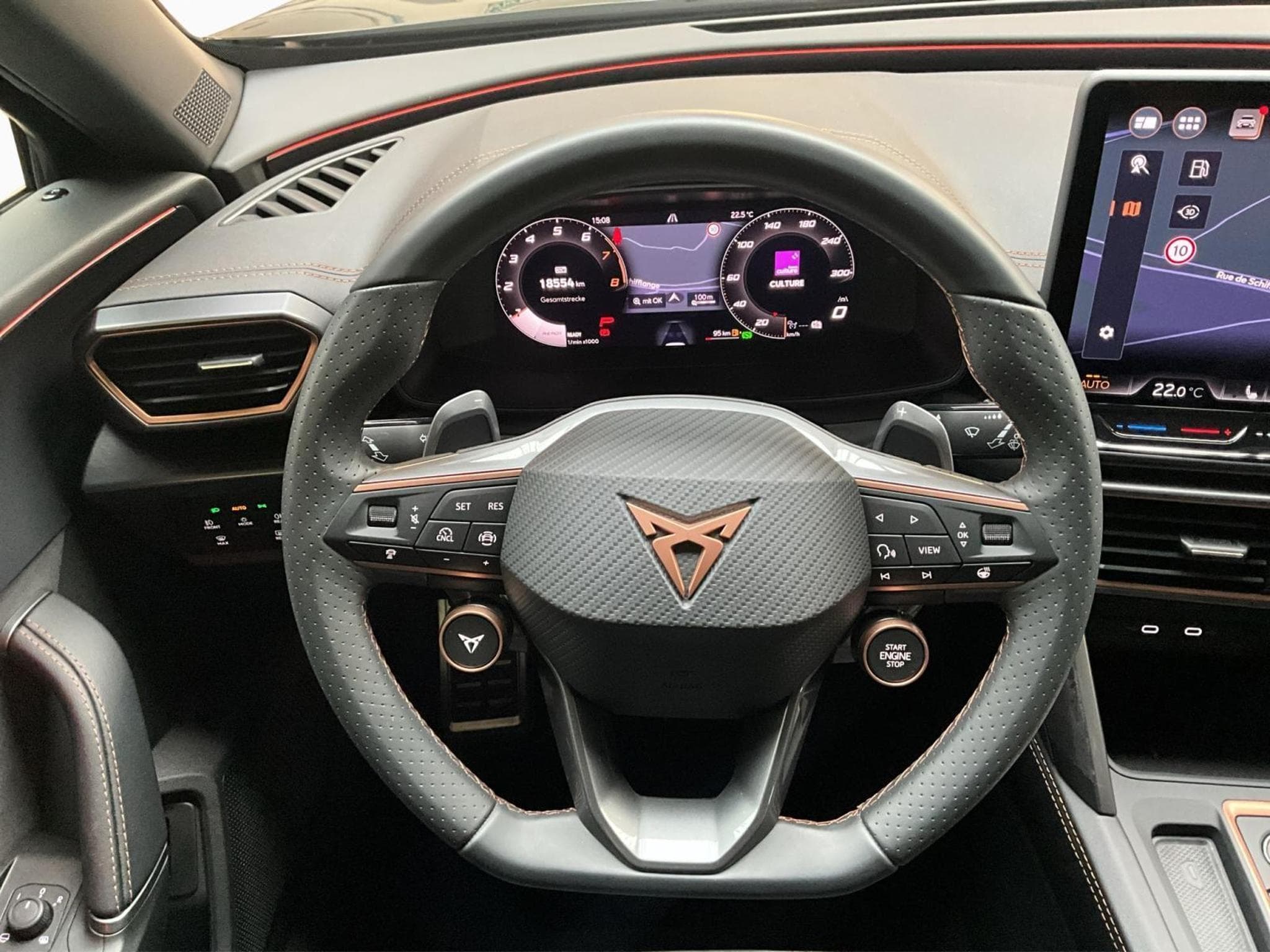 Cupra Formentor DSG+Pure-Performance+Sennheiser+AHK+Dynamic-Design+LM18 (2025) - Photo 10