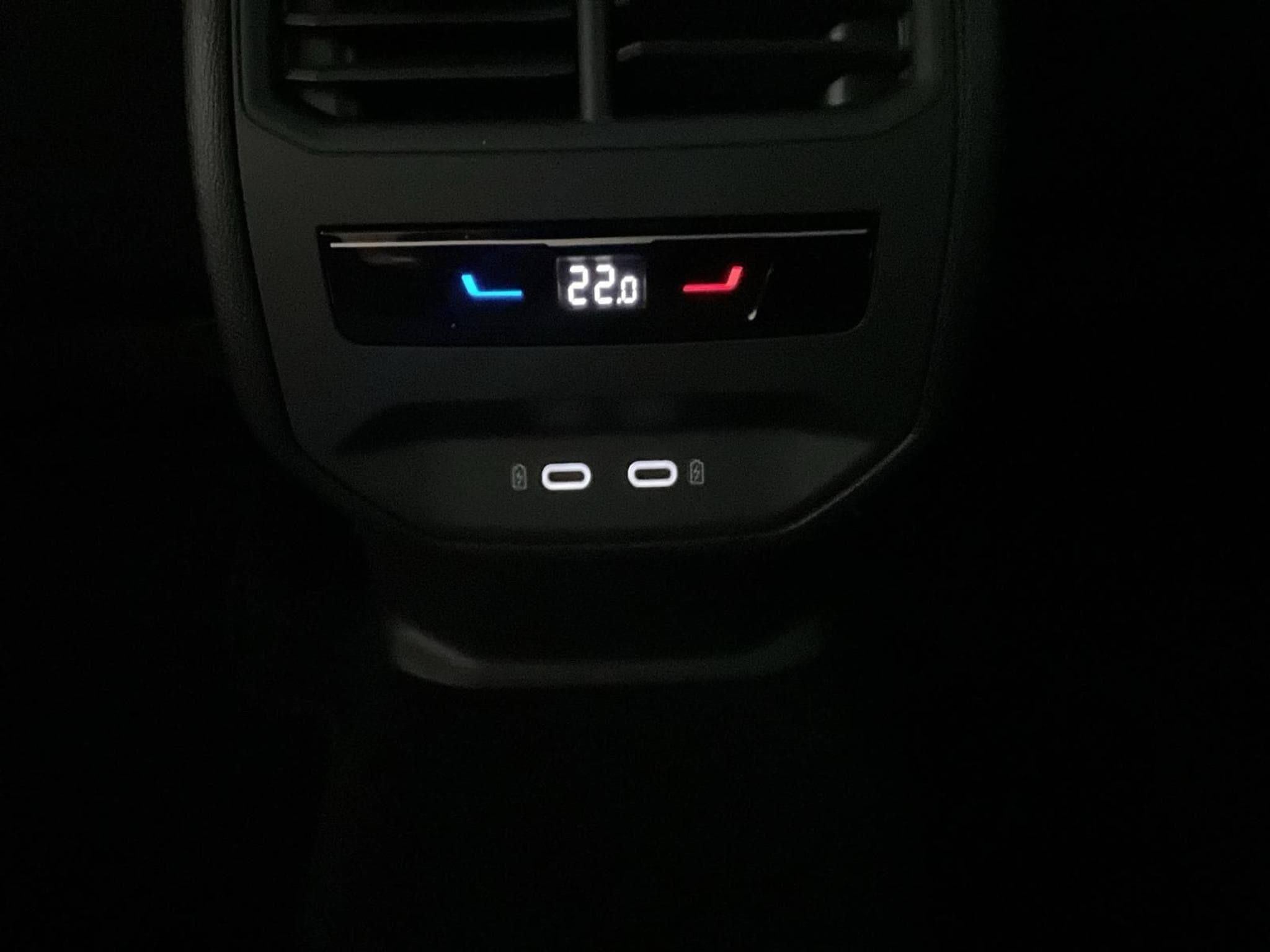 Cupra Formentor DSG+Pure-Performance+Sennheiser+AHK+Dynamic-Design+LM18 (2025) - Photo 21
