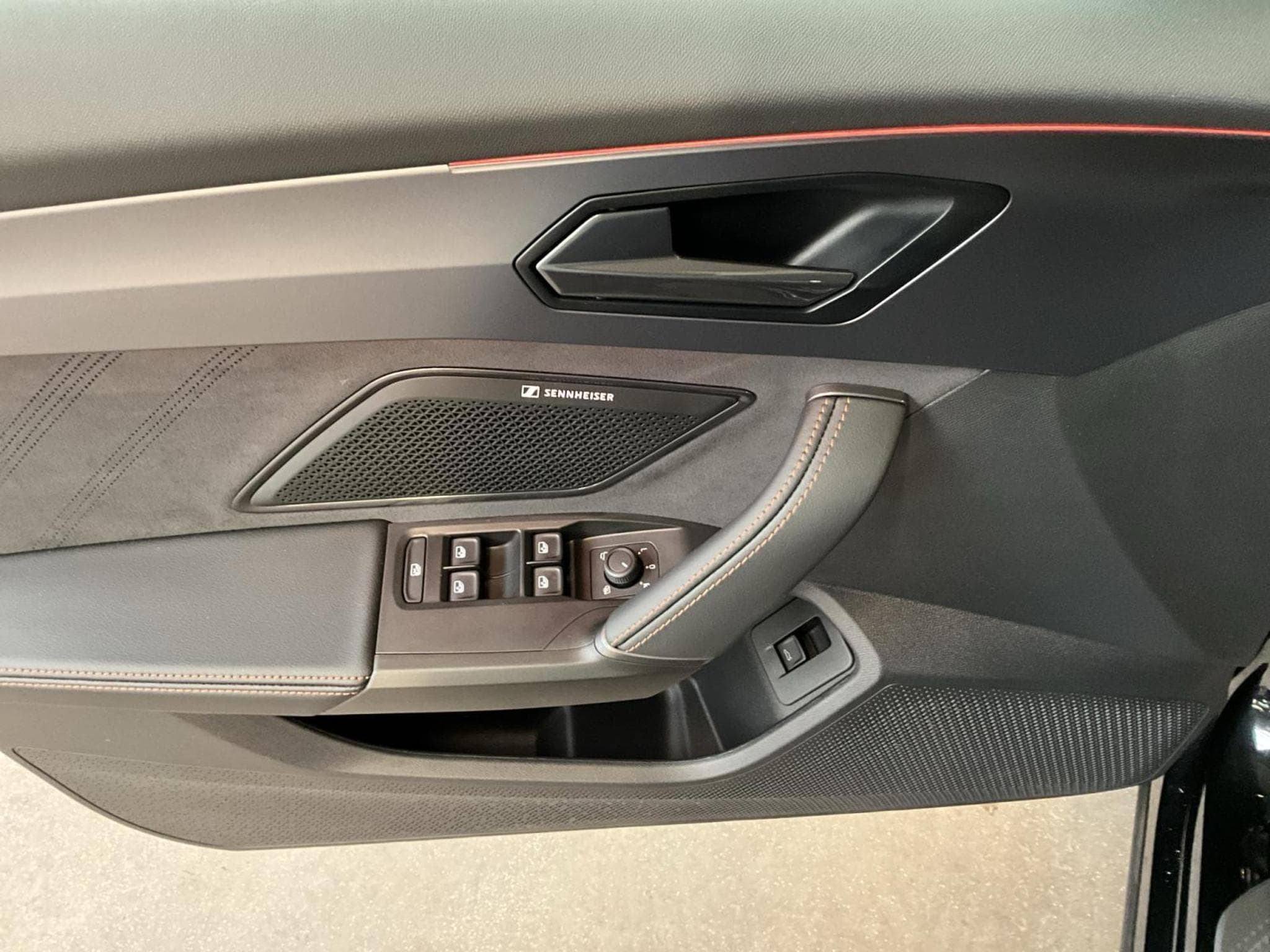 Cupra Formentor Dynamic-Design+DSG+Sennheiser+Pure-Performance+Pano+LM19 (2024) - Foto 14