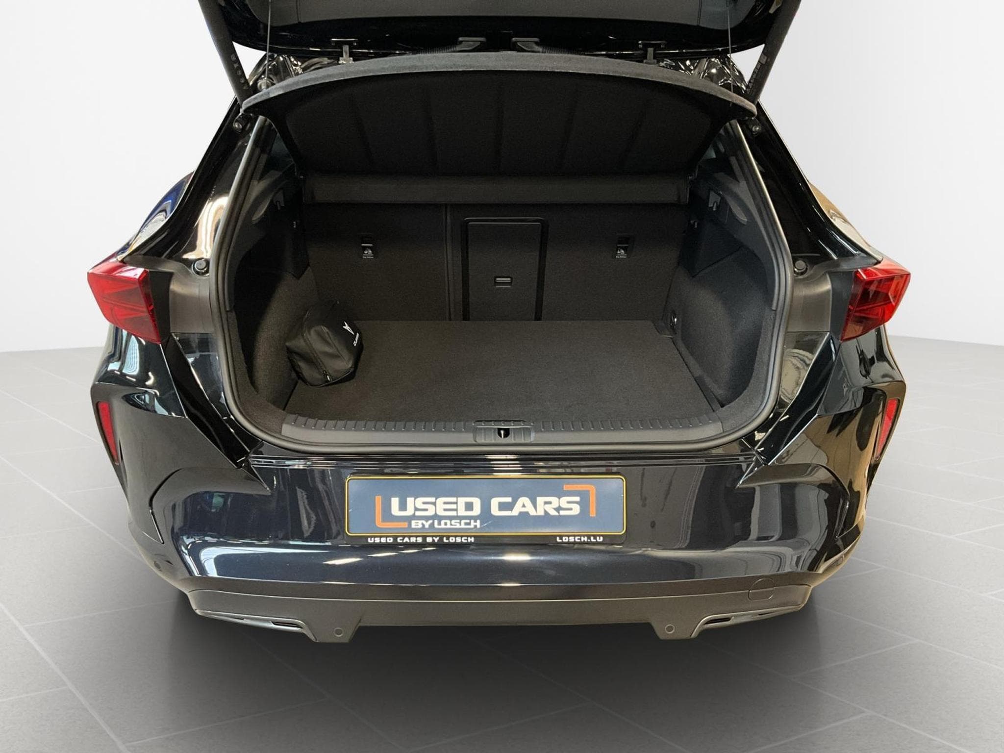 Cupra Formentor Dynamic-Design+DSG+Sennheiser+Pure-Performance+Pano+LM19 (2024) - Foto 17