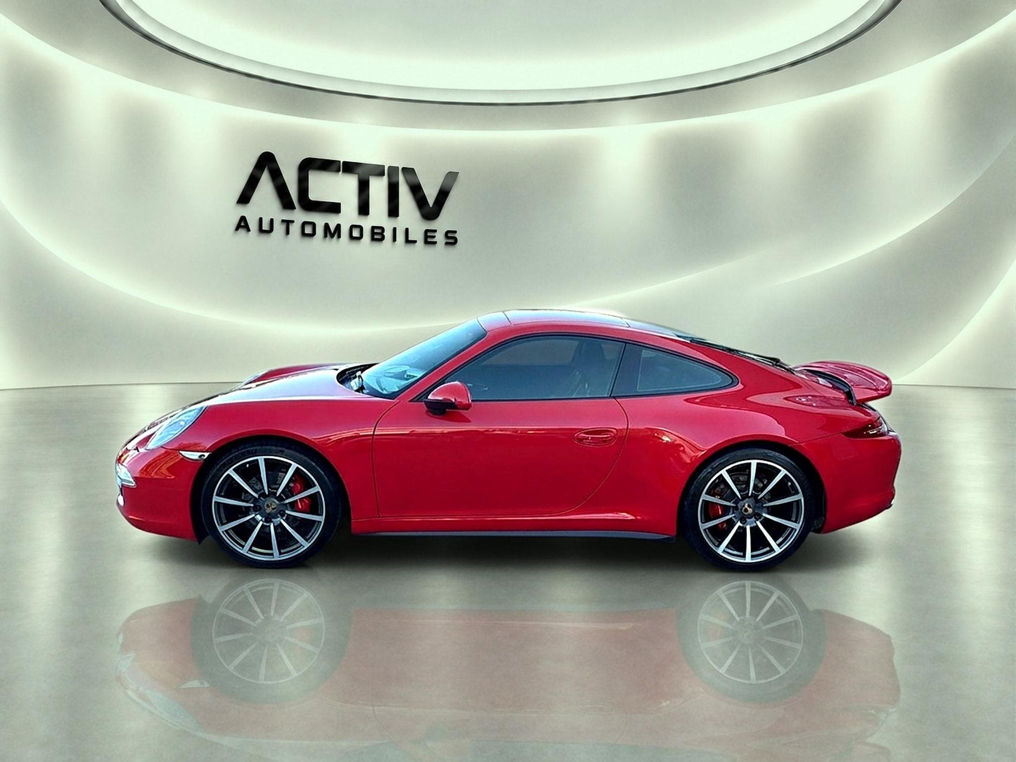 Porsche 911 (991) CARRERA 4 PDK (2013) - Photo 4