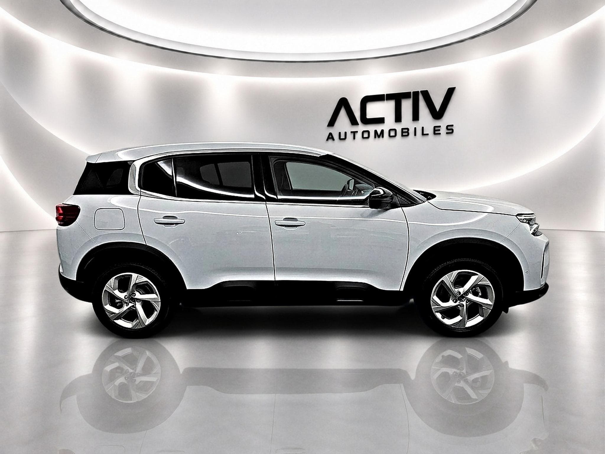 Citroën C5 AIRCROSS 1.2 HYBRIDE 145 PLUS E-DCS6 (2024) - Photo 8