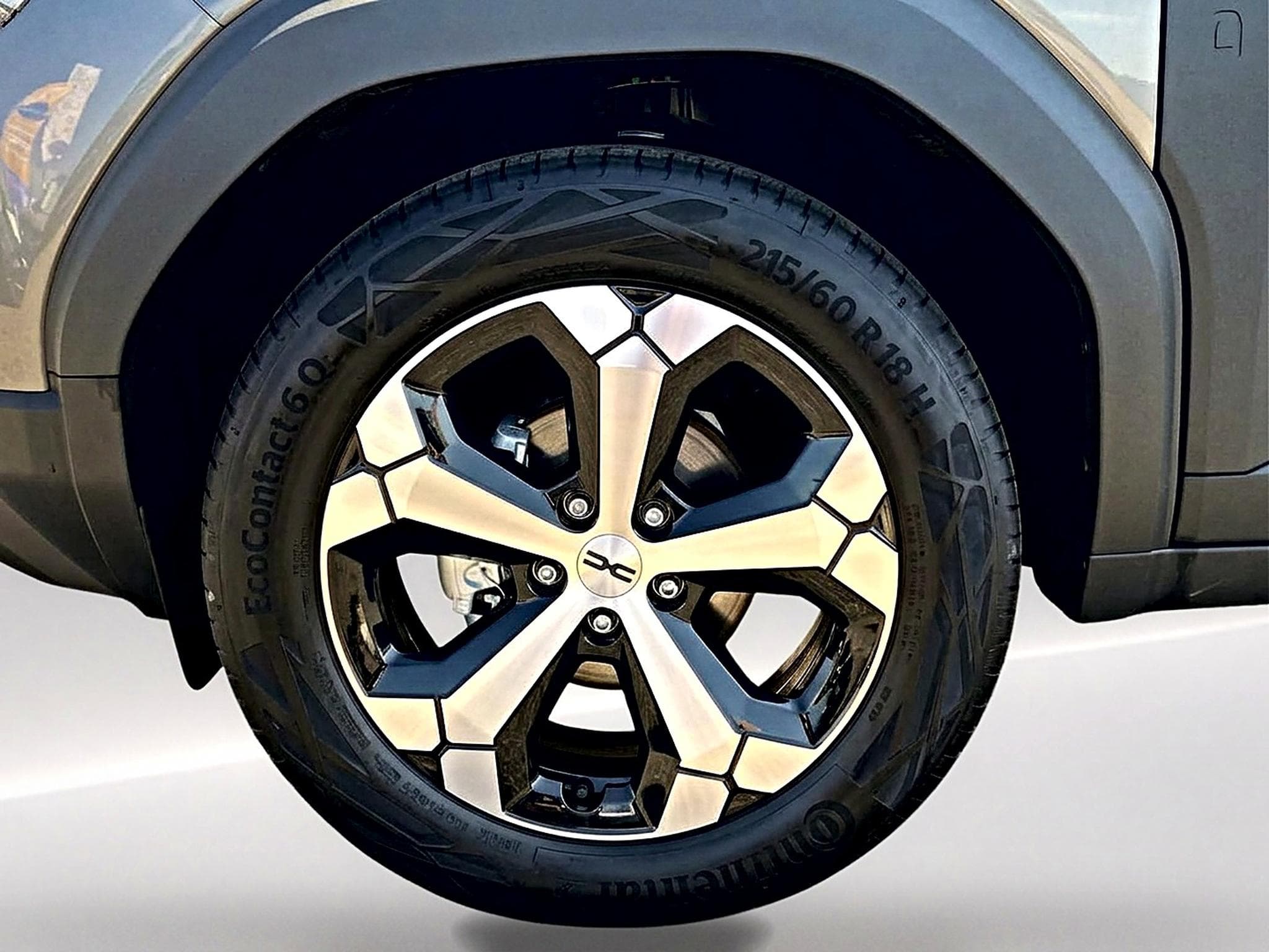 Dacia DUSTER 1.2 MILD HYBRID 140 JOURNEY (2026) - Foto 9