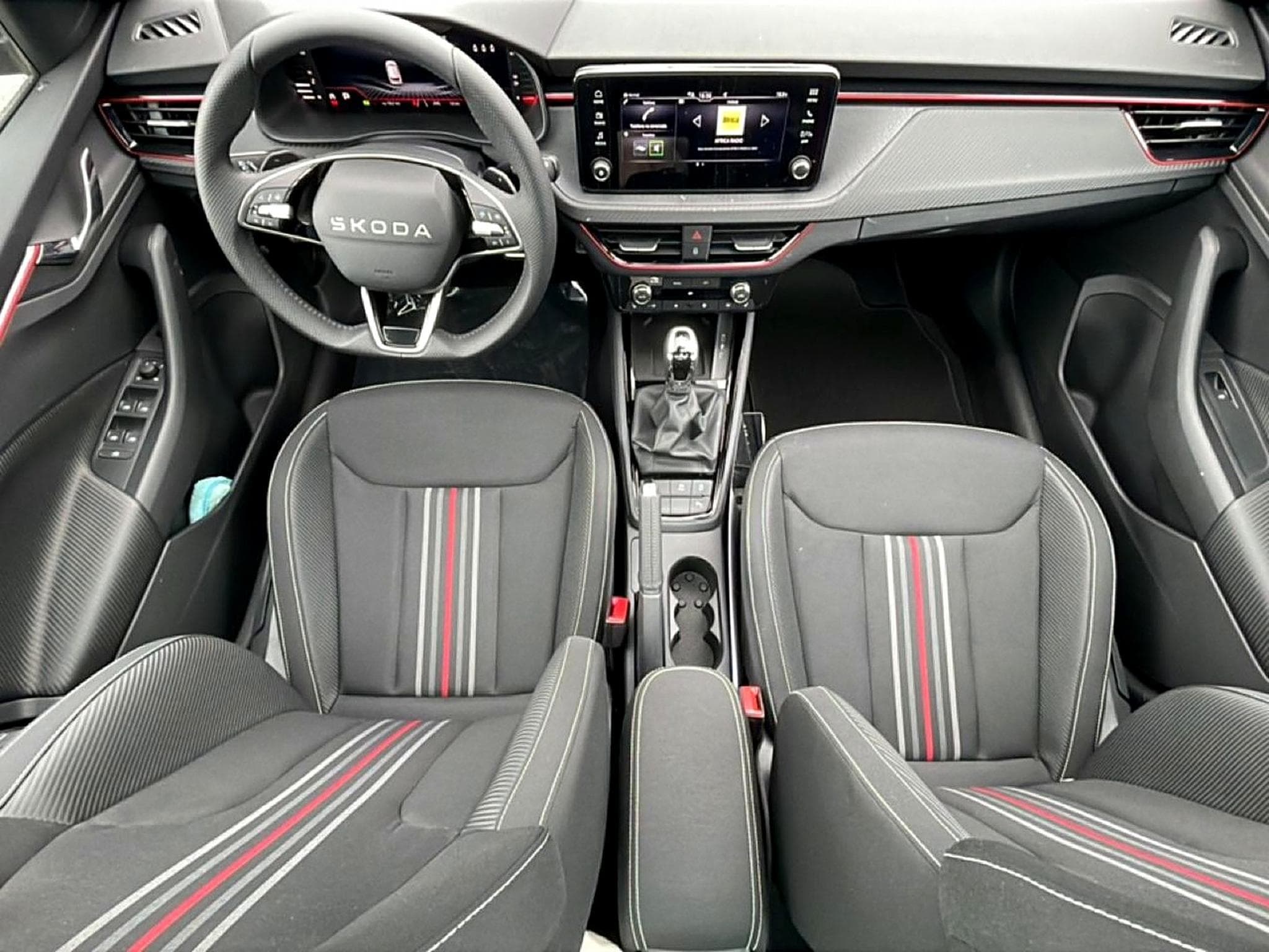 Skoda KAMIQ 1.0 TSI EVO 2 116 MONTE CARLO DSG7 (2026) - Foto 10