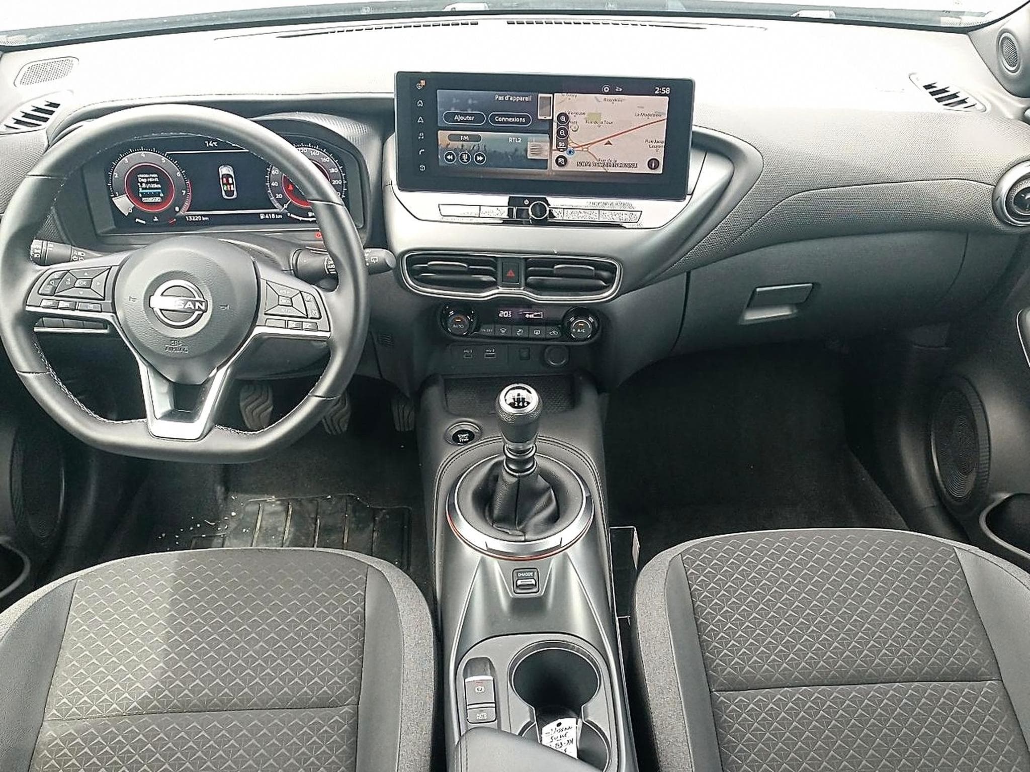 Nissan JUKE 1.0 DIG-T 114 N-CONNECTA (2025) - Photo 10