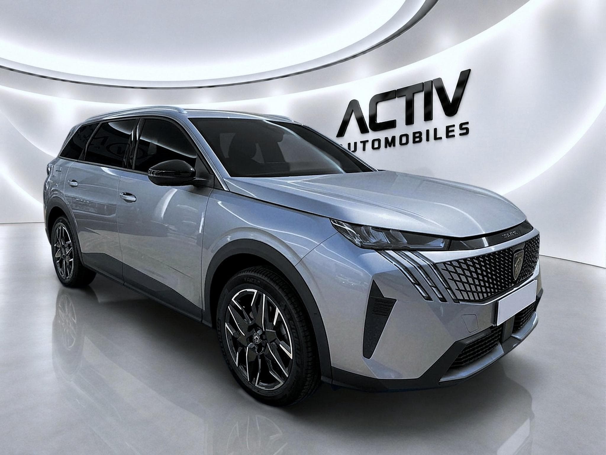 Peugeot 5008 HYBRID 145 ALLURE E-DCS6 (2025) - Foto 3