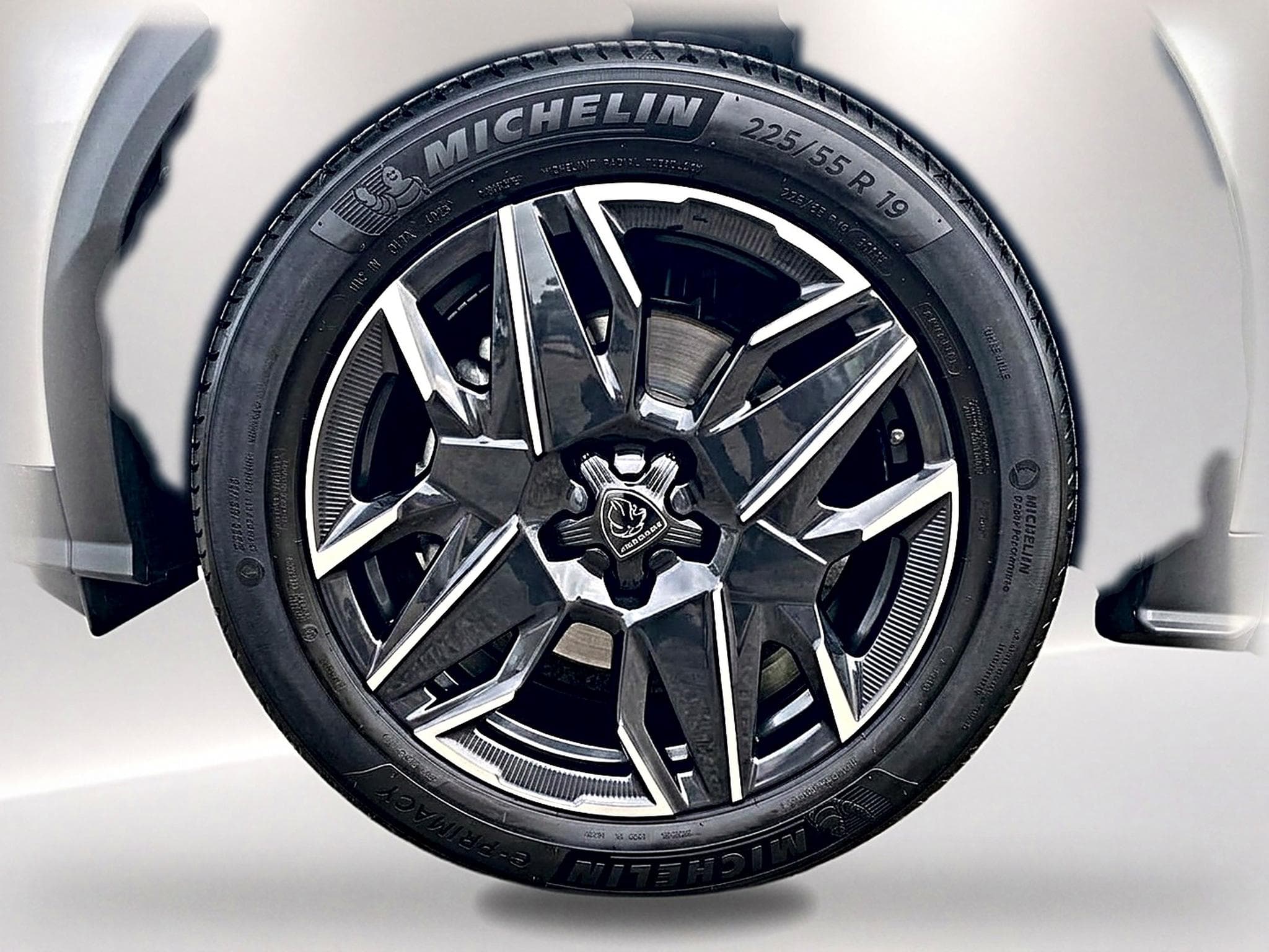 Peugeot 5008 HYBRID 145 ALLURE E-DCS6 (2025) - Foto 9