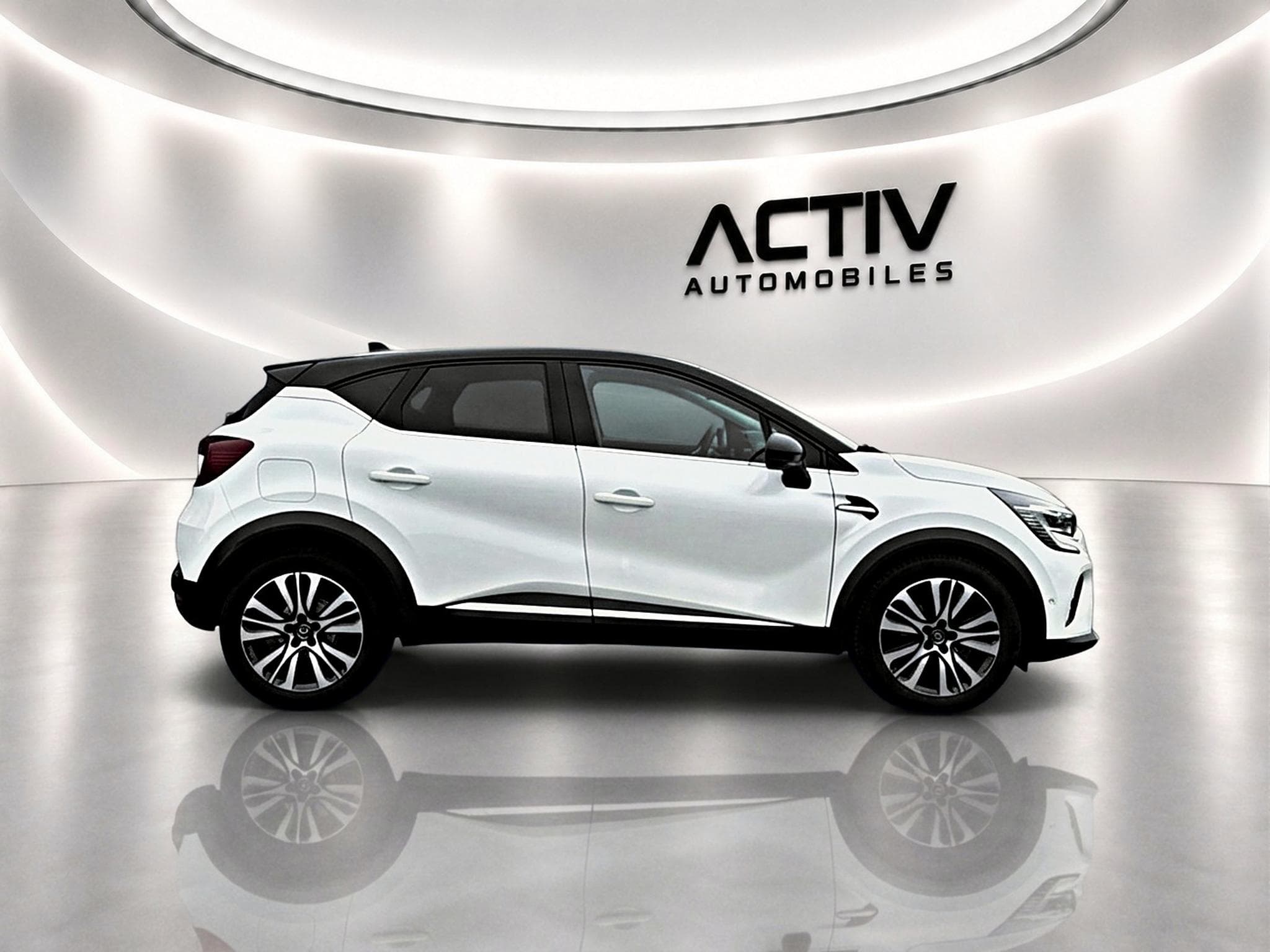 Renault Captur 1.5 BLUE DCI 115 INITIALE PARIS EDC (2020) - Foto 8