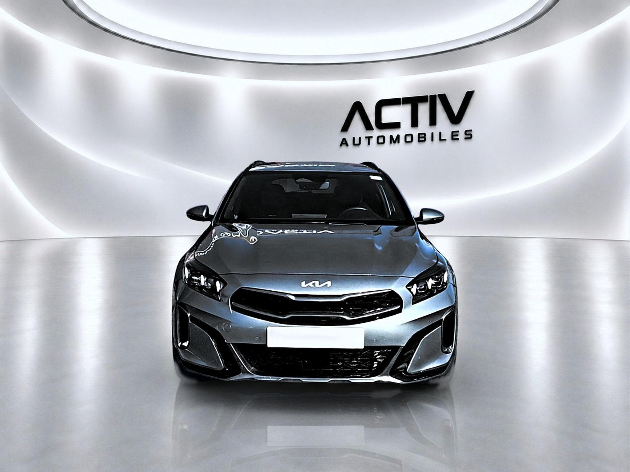Kia XCEED 1.5 T-GDI 140 GT-LINE PREMIUM DCT7 (2024) - Photo 2