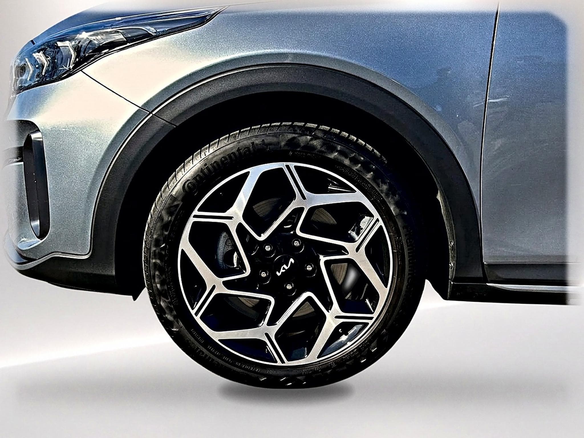 Kia XCEED 1.5 T-GDI 140 GT-LINE PREMIUM DCT7 (2024) - Photo 9