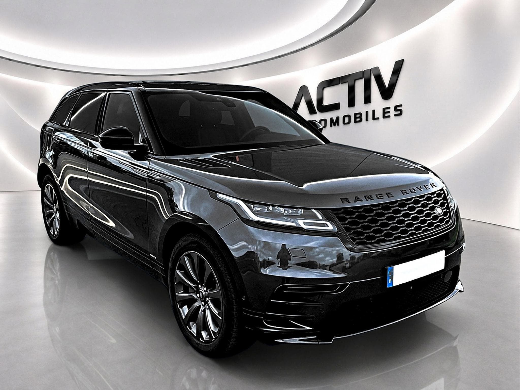 Land-Rover RANGE ROVER VELAR 2.0 P400E 404 PHEV R-DYNAMIC SE AWD BVA (2021) - Photo 3