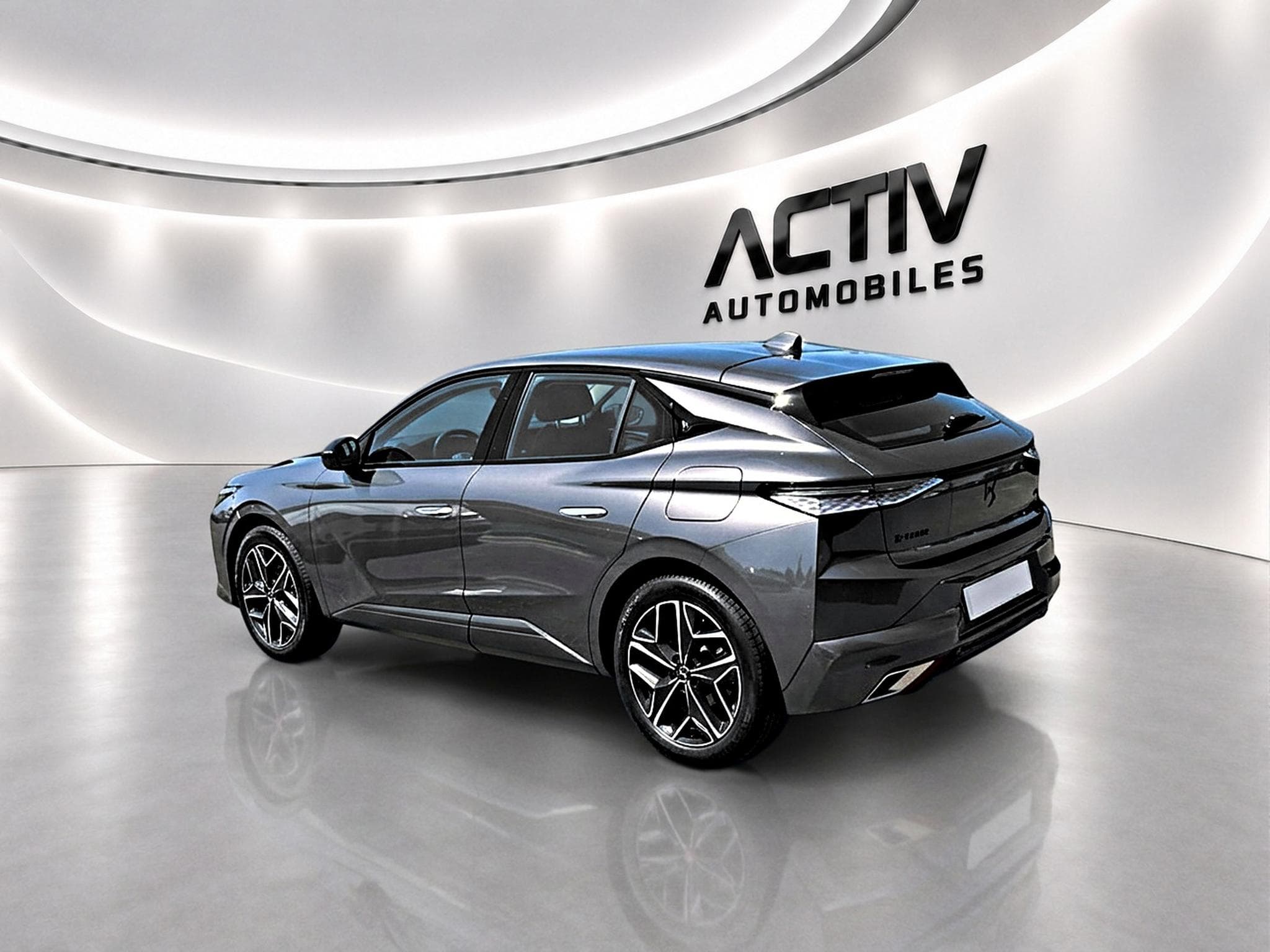 DS Automobiles DS4 E-TENSE 225 PERFORMANCE LINE + (2023) - Foto 5