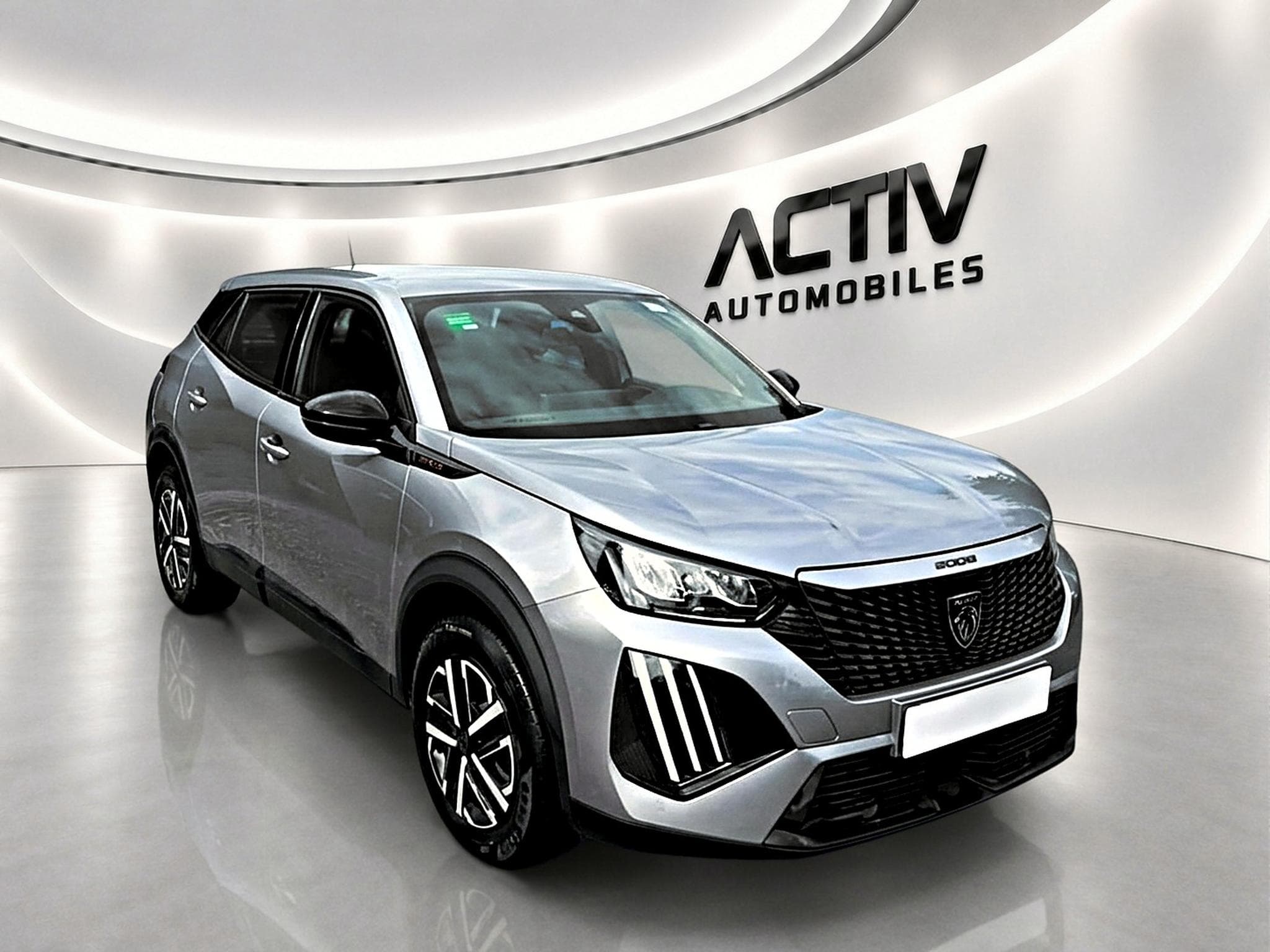 Peugeot 2008 1.2 HYBRID 145 STYLE E-DCS6 (2025) - Photo 3