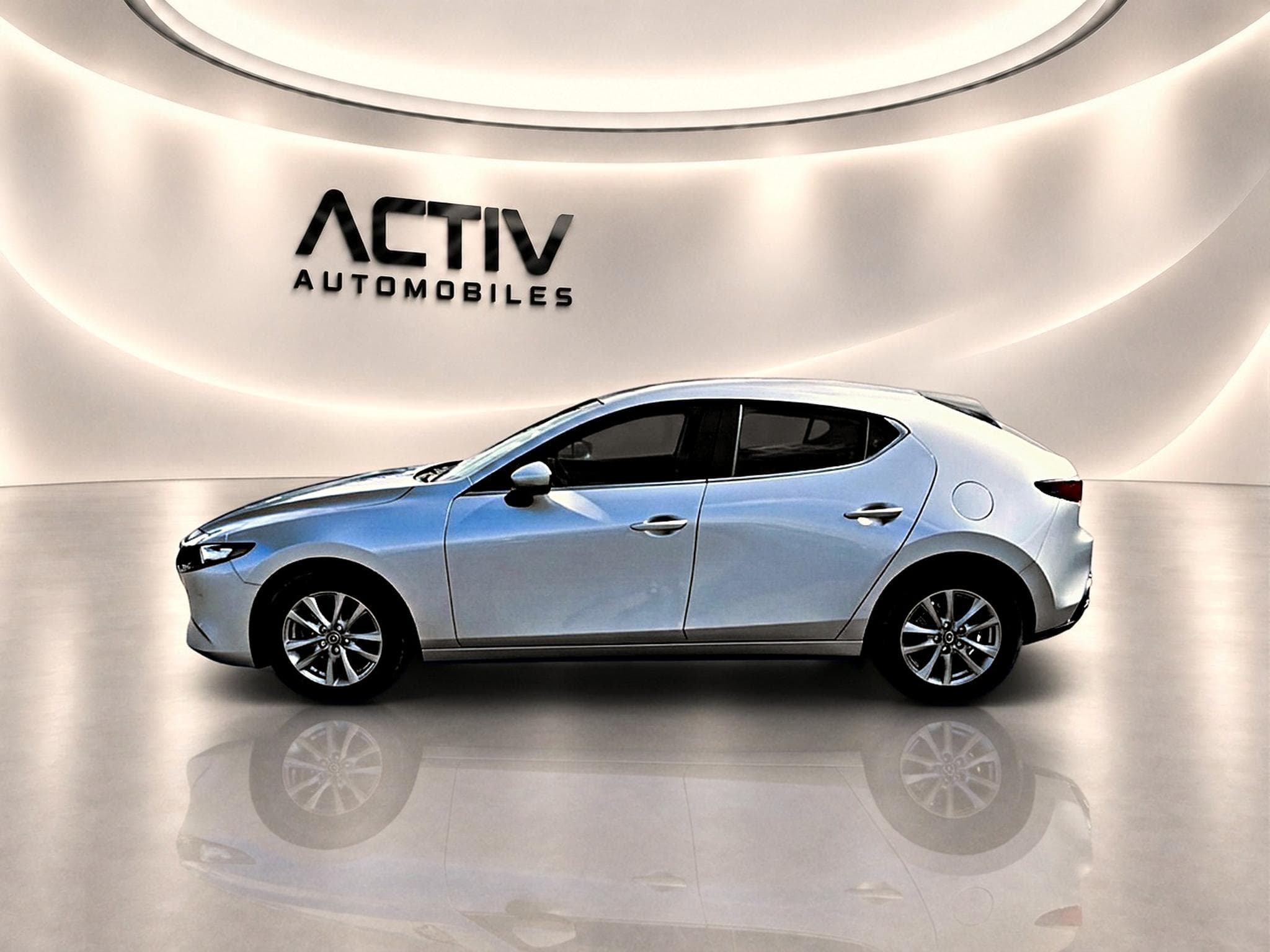 Mazda Mazda3 2.0 E-SKYACTIV-G M-HYBRID 122 BUSINESS EXECUTIVE BVA 2022 (2023) - Photo 4