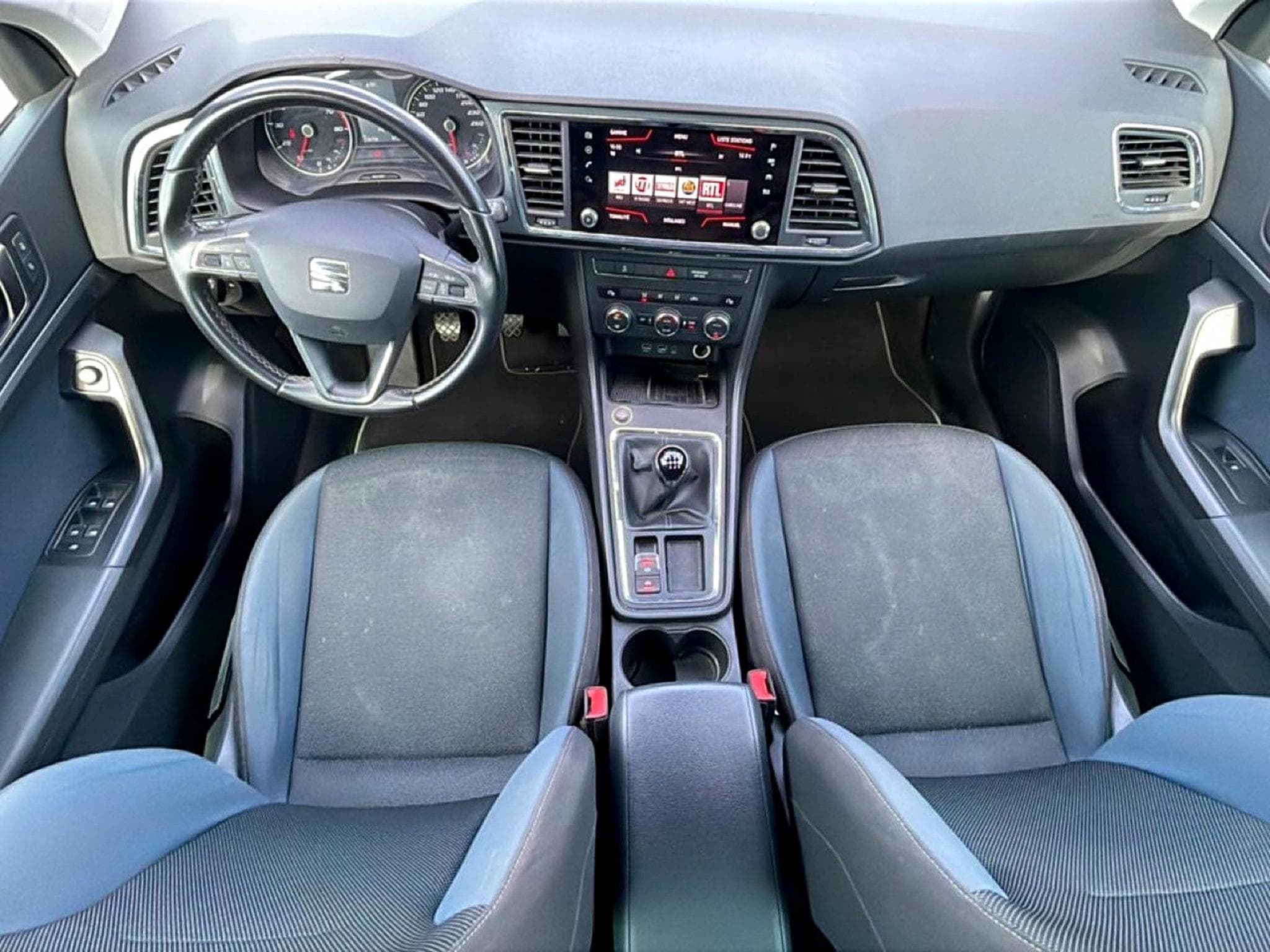 Seat ATECA 1.0 TSI 115 STYLE BUSINESS (2019) - Foto 10