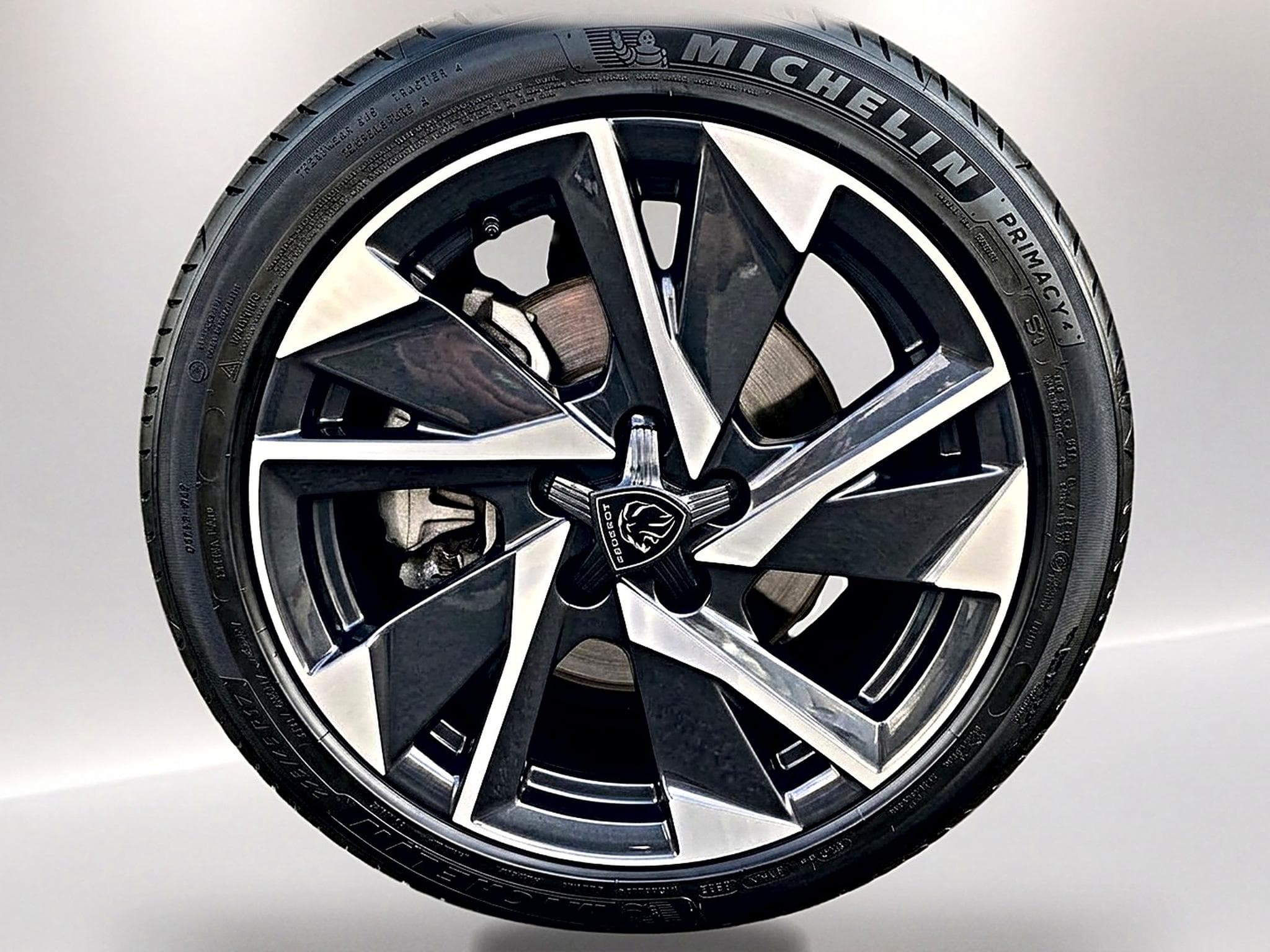 Peugeot 308 1.5 BLUEHDI 130 ALLURE EAT8 (2025) - Photo 9