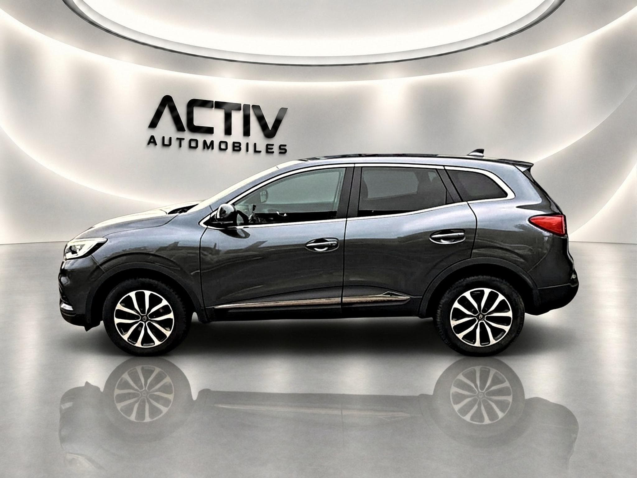 Renault KADJAR 1.3 TCE 140 FAP EVOLUTION EDC (2022) - Photo 4
