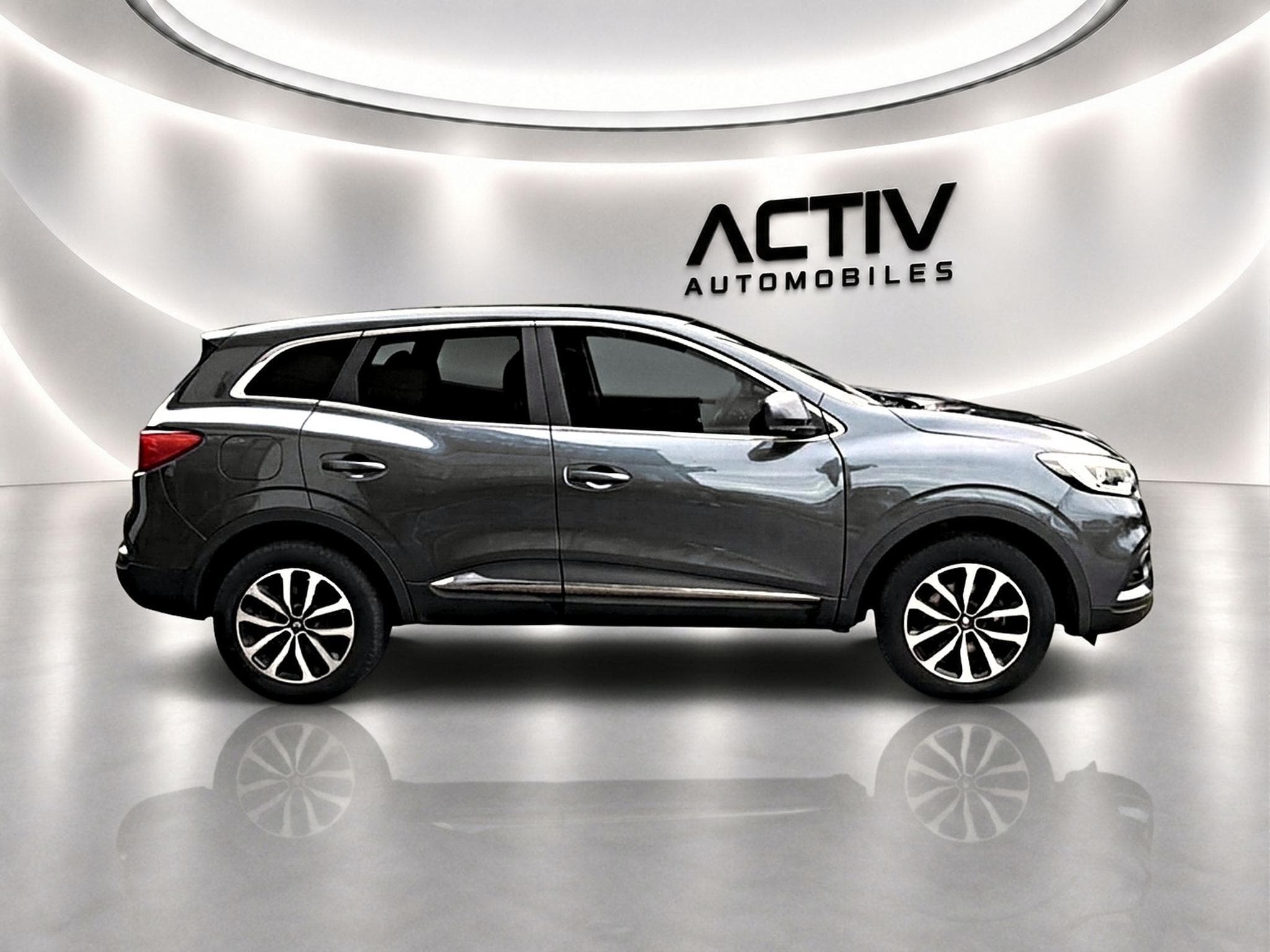 Renault KADJAR 1.3 TCE 140 FAP EVOLUTION EDC (2022) - Photo 8