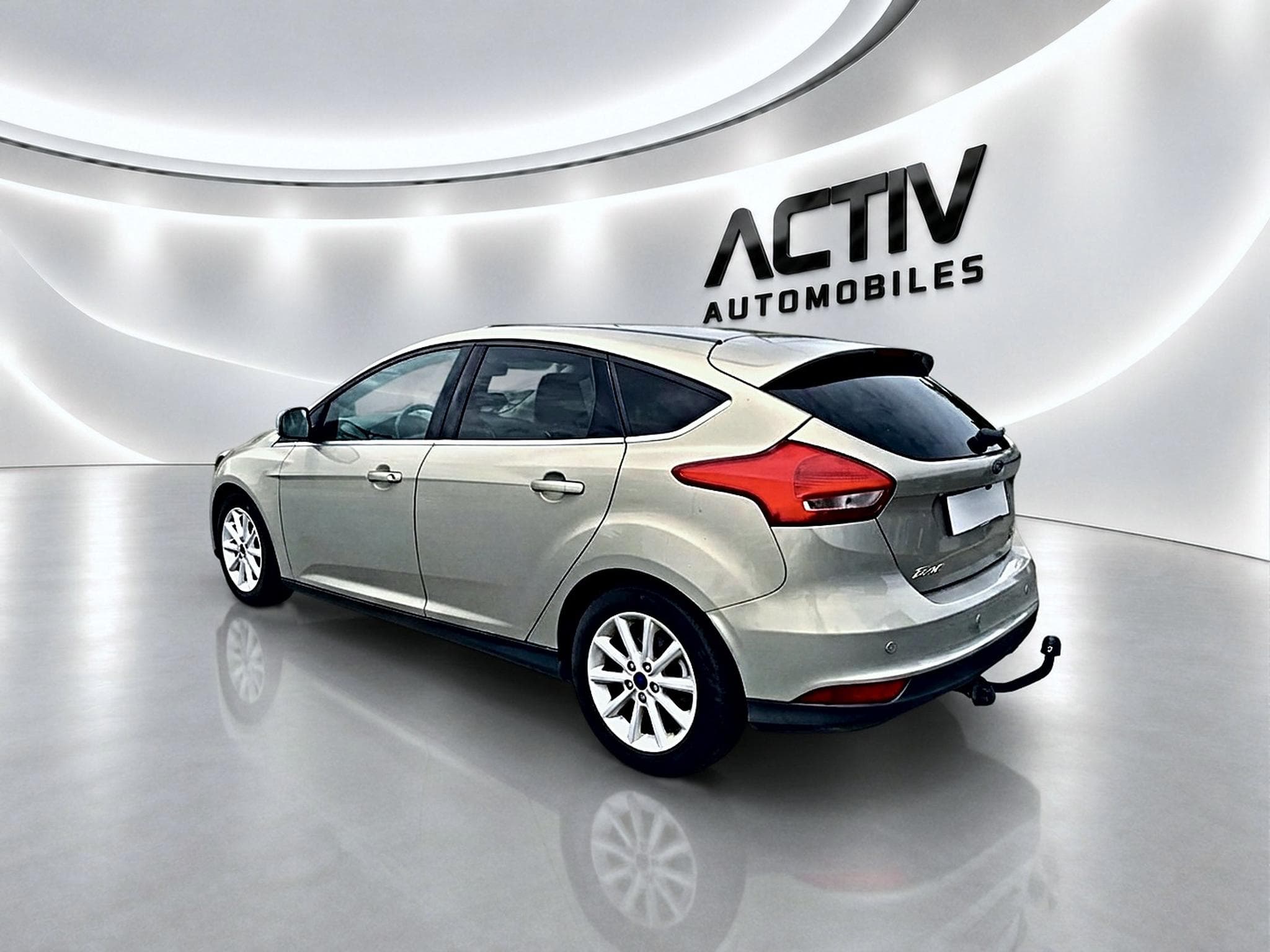 Ford Focus 1.5 ECOBOOST 182 TITANIUM BVA6 (2015) - Foto 5